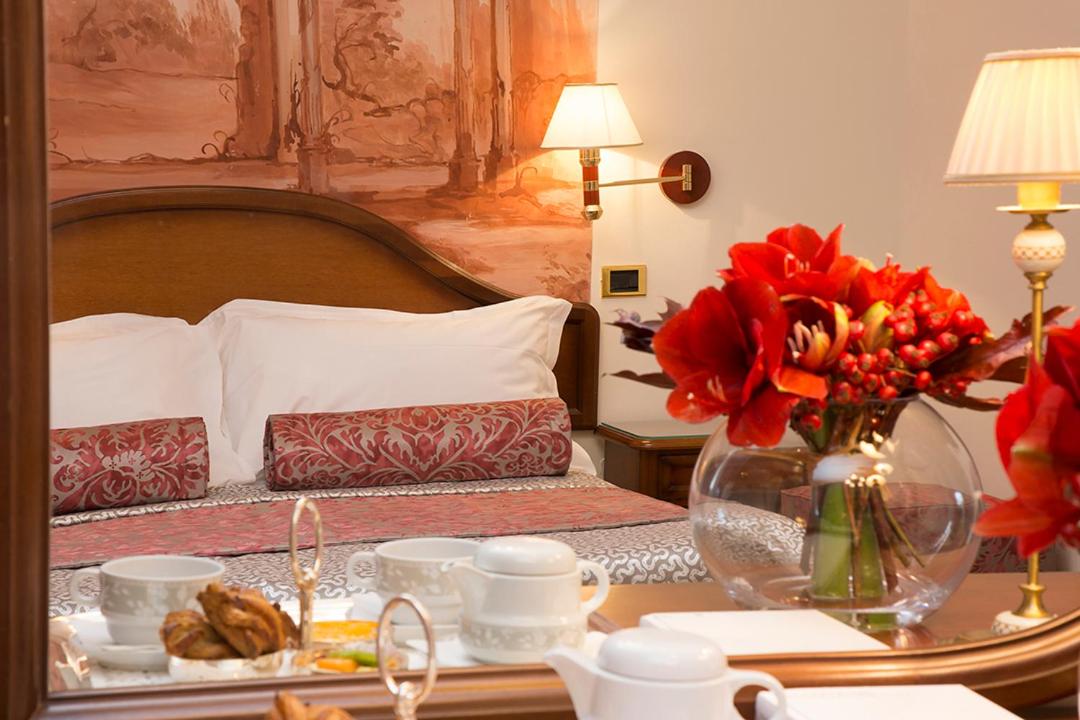 Standard Double Room - Photo 3