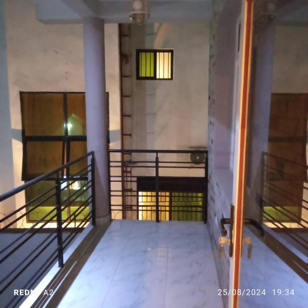 Balcony & Terrace