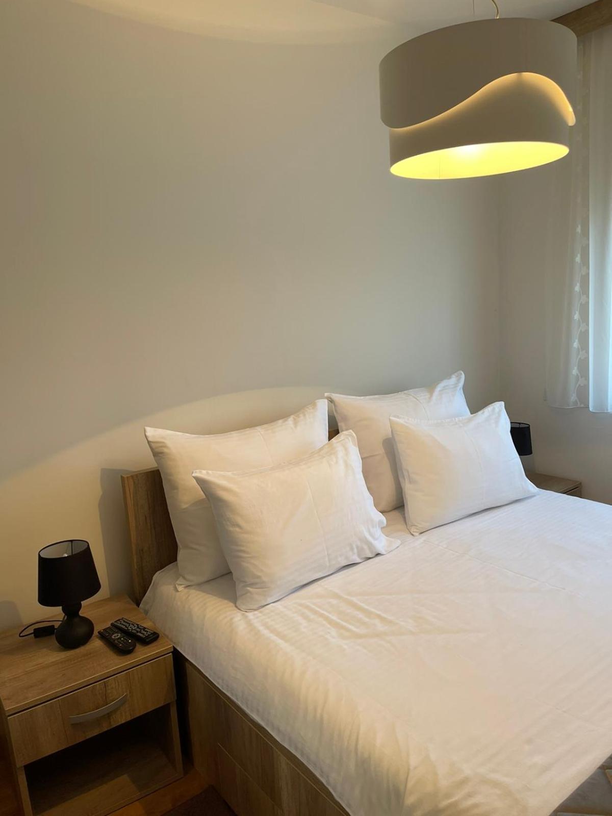 One-Bedroom Apartment - Photo 8