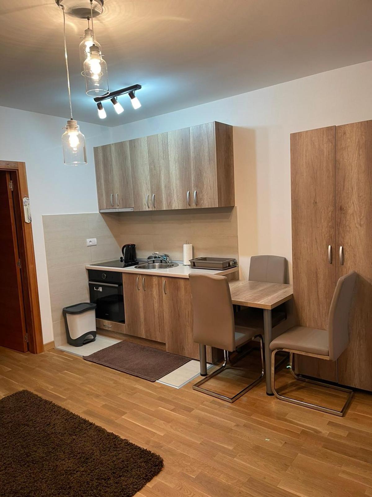 One-Bedroom Apartment - Photo 10