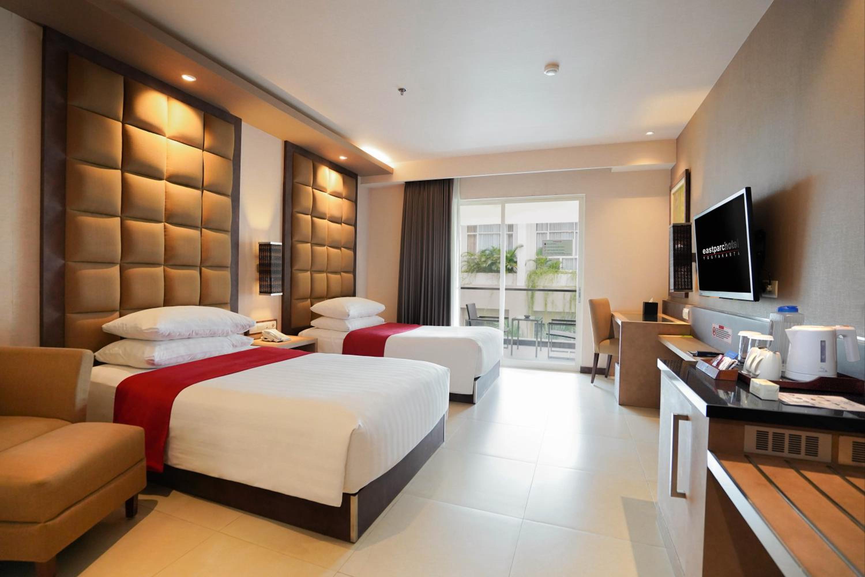Premier Twin Room Staycation with Balcony