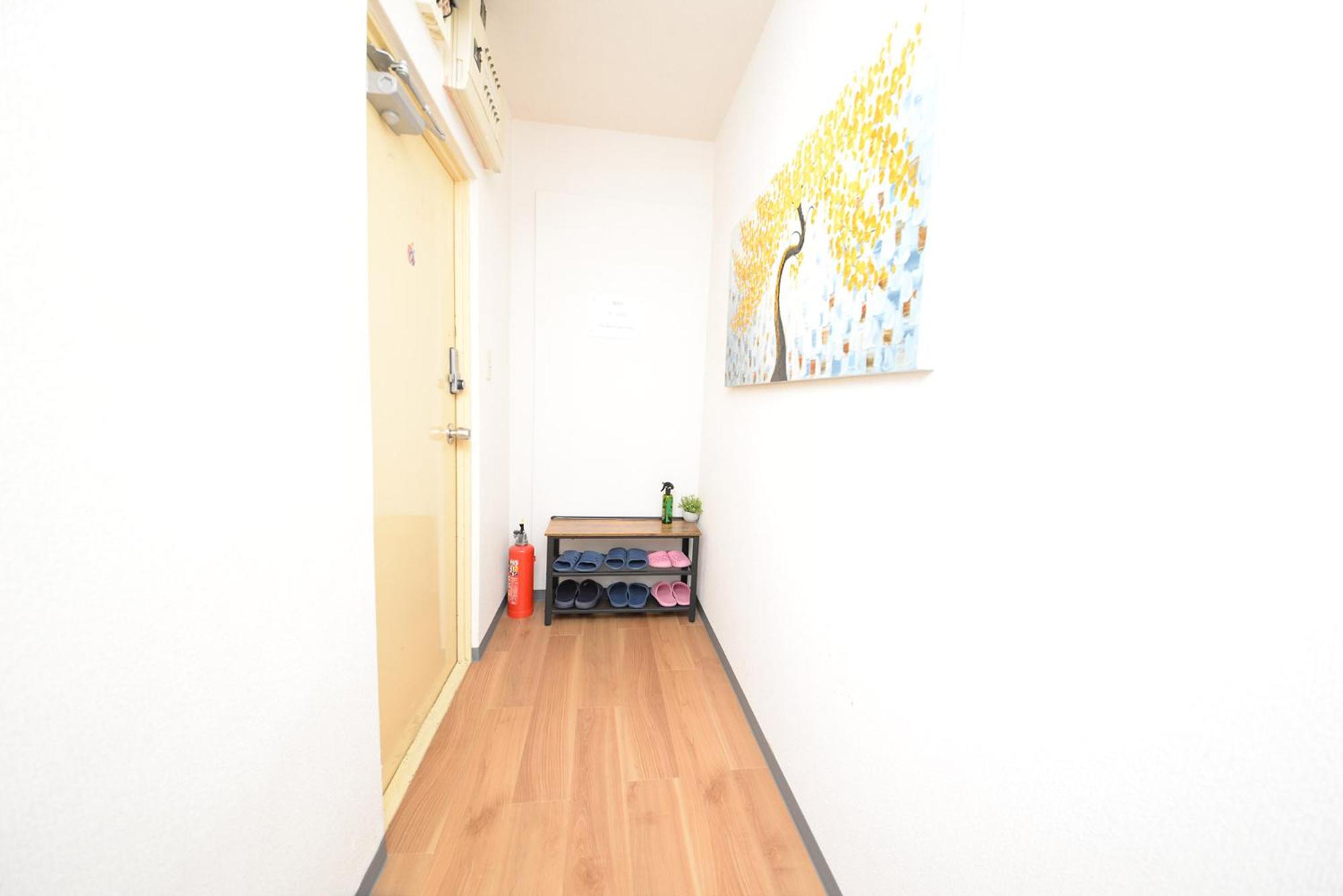 One-Bedroom Apartment photo 3