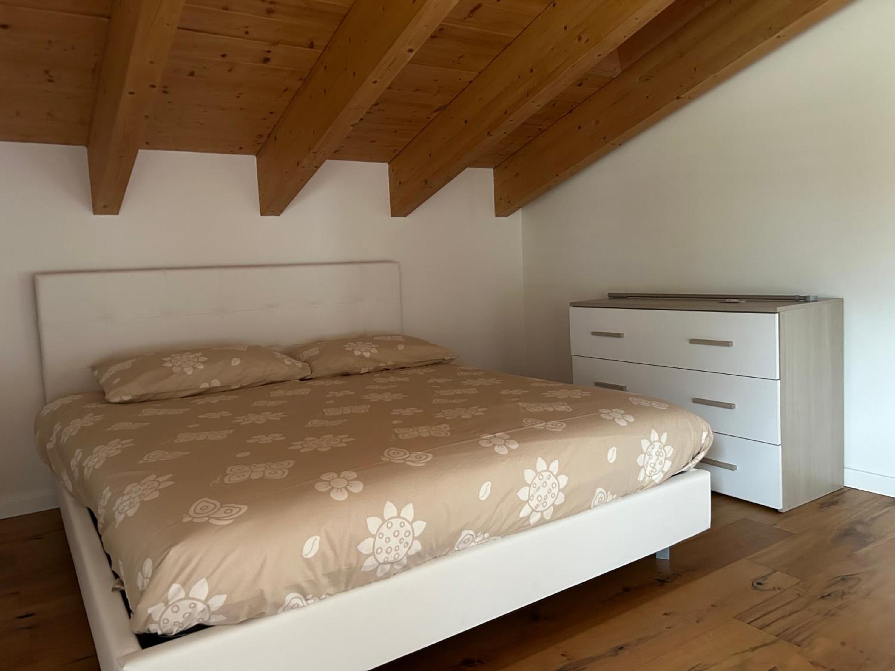 Two-Bedroom House photo 2