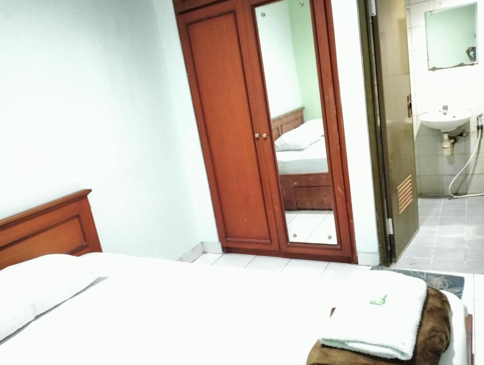 Standard Double Room - Photo 3