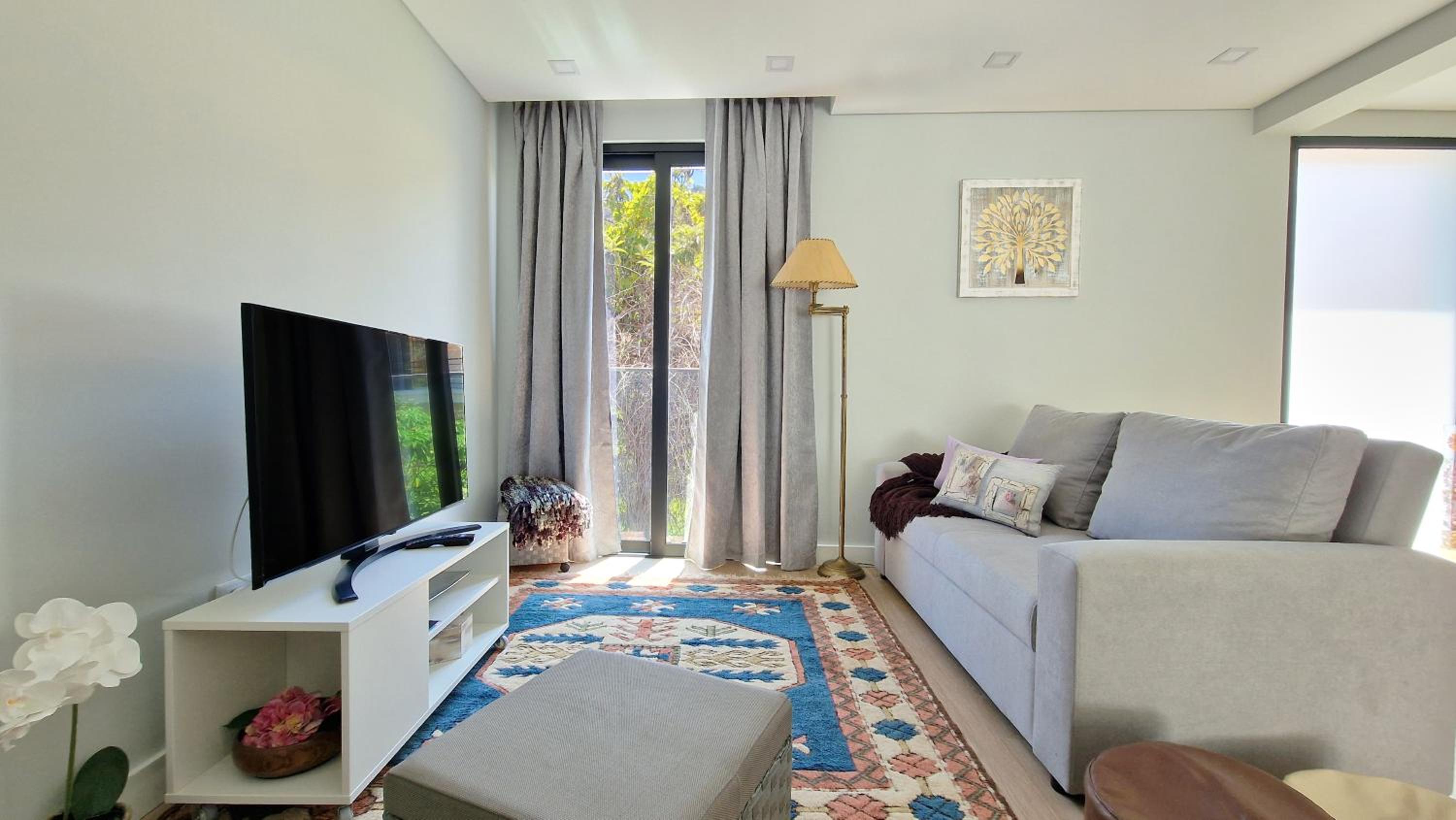Apartment photo 1