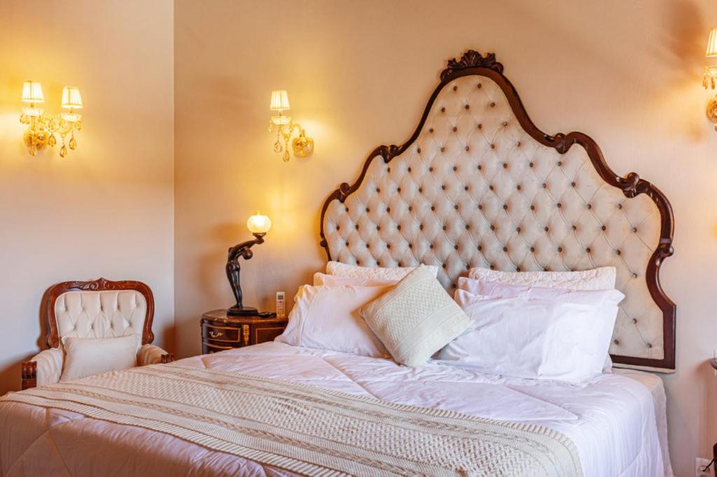 Queen Room photo 1