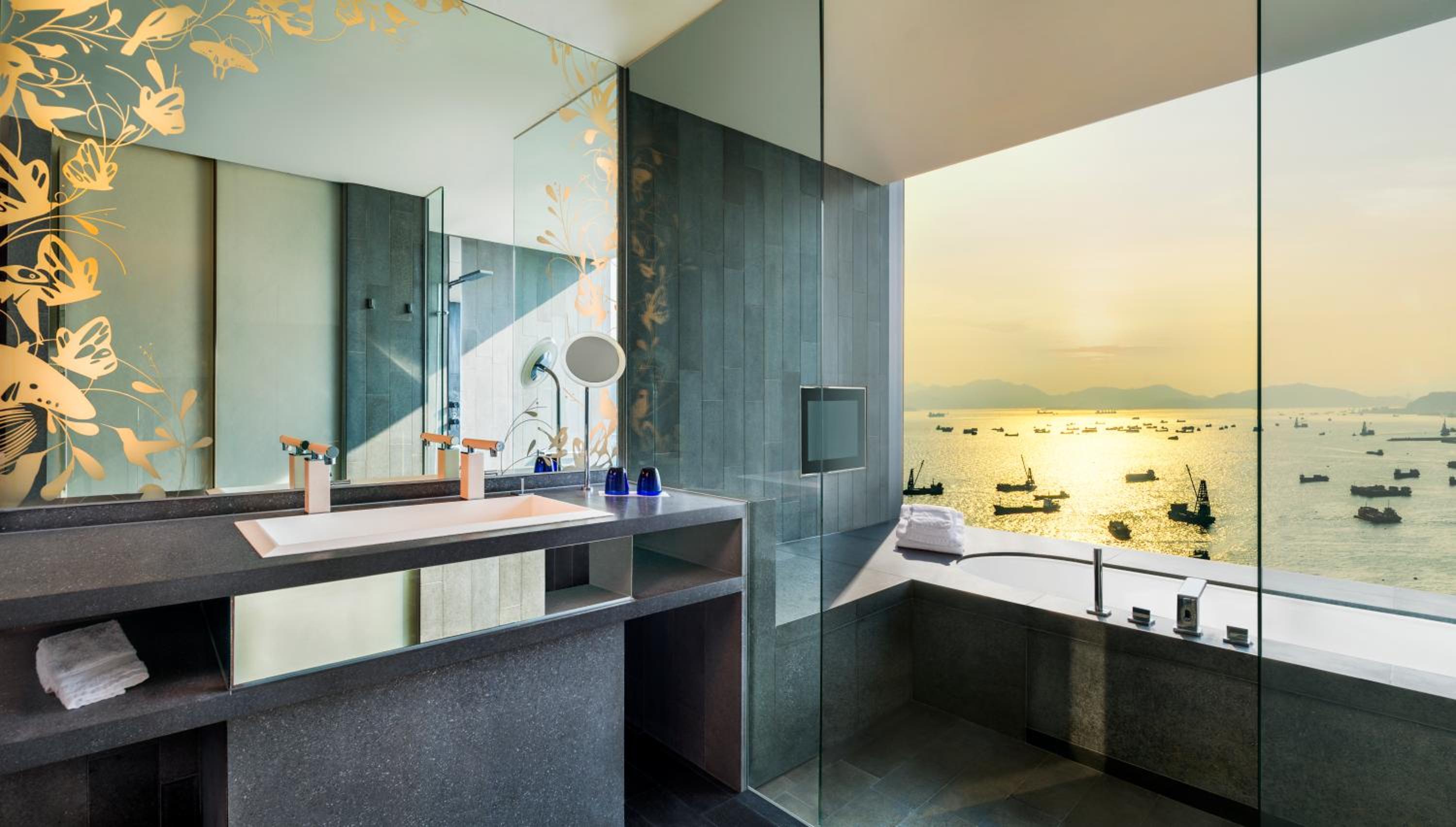 Marvelous King Suite with Oceanfront View Marvelous King Suite with Oceanfront View