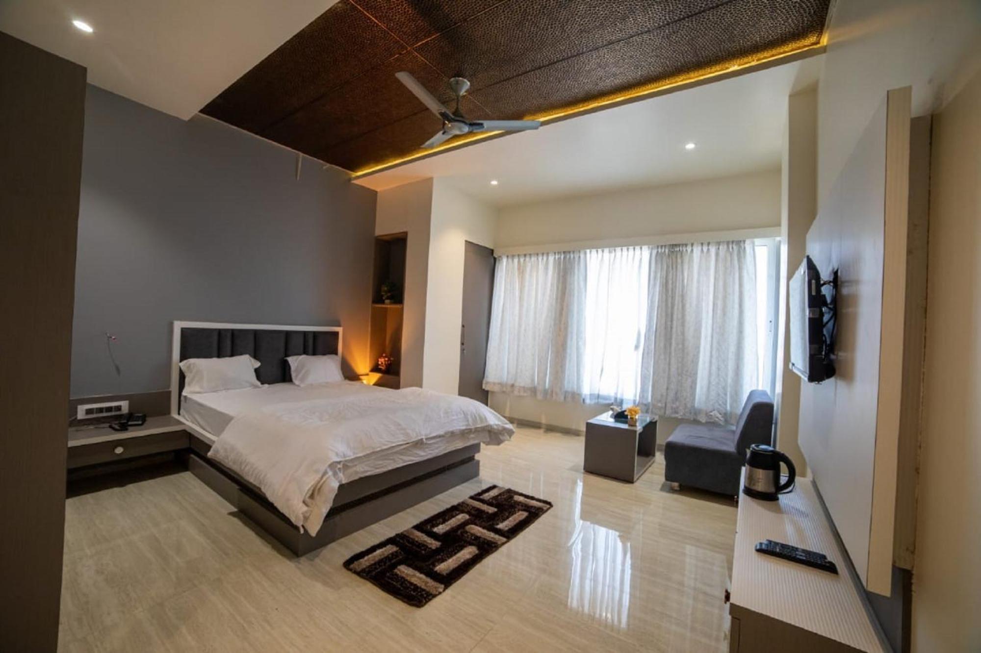 Deluxe Queen Room photo 3
