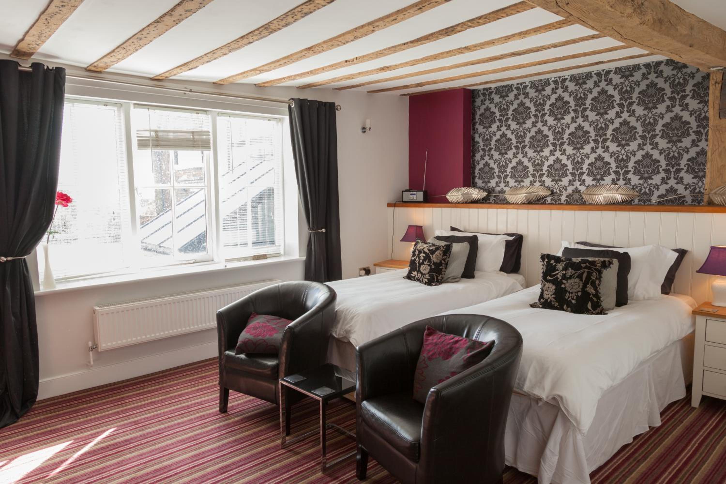 Double or Twin Room with Garden View photo 2