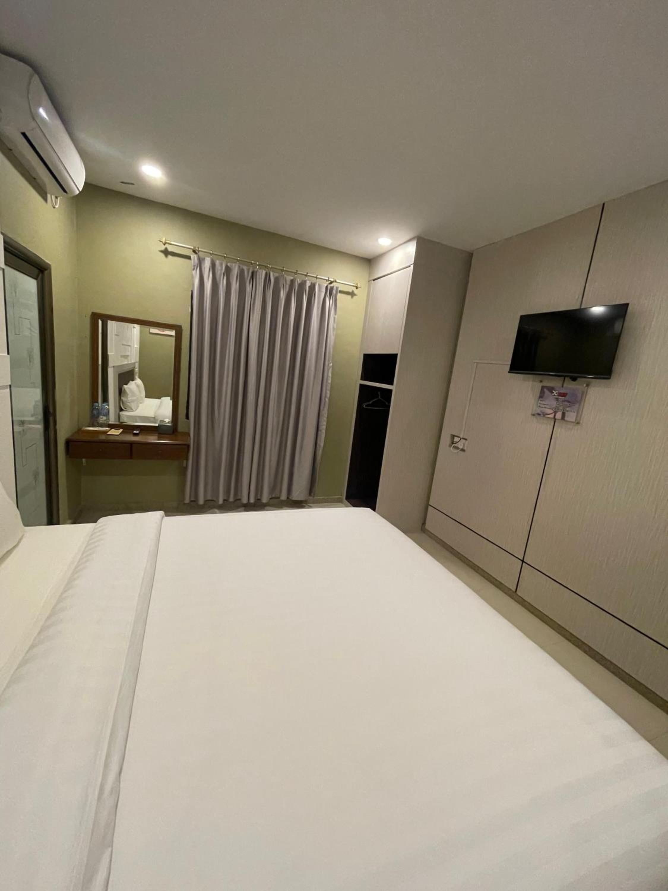 Deluxe Room (2 Adults + 1 Child) photo 2