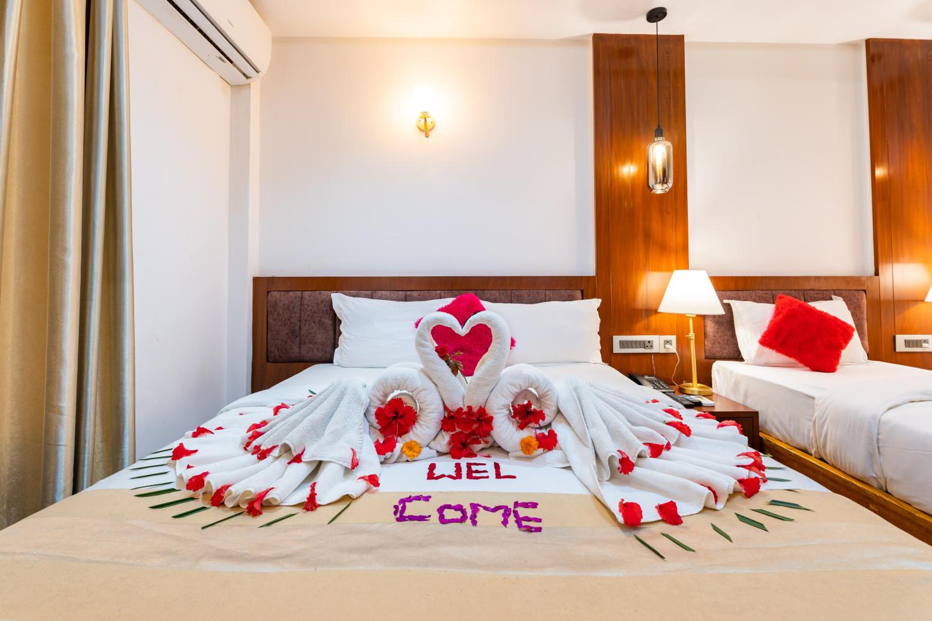 Deluxe Double or Twin Room with Balcony