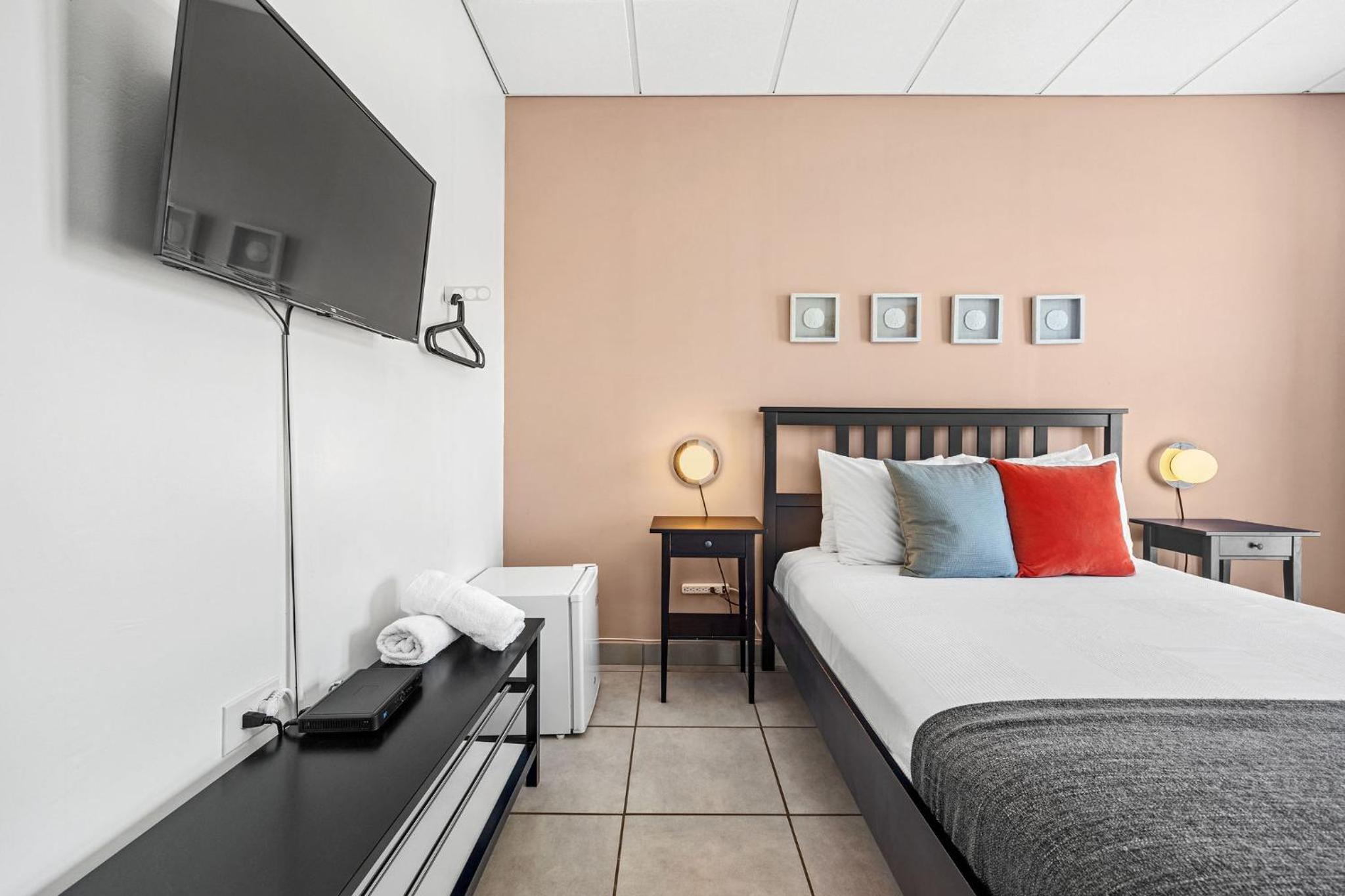 Superior Queen Room with City View photo 3