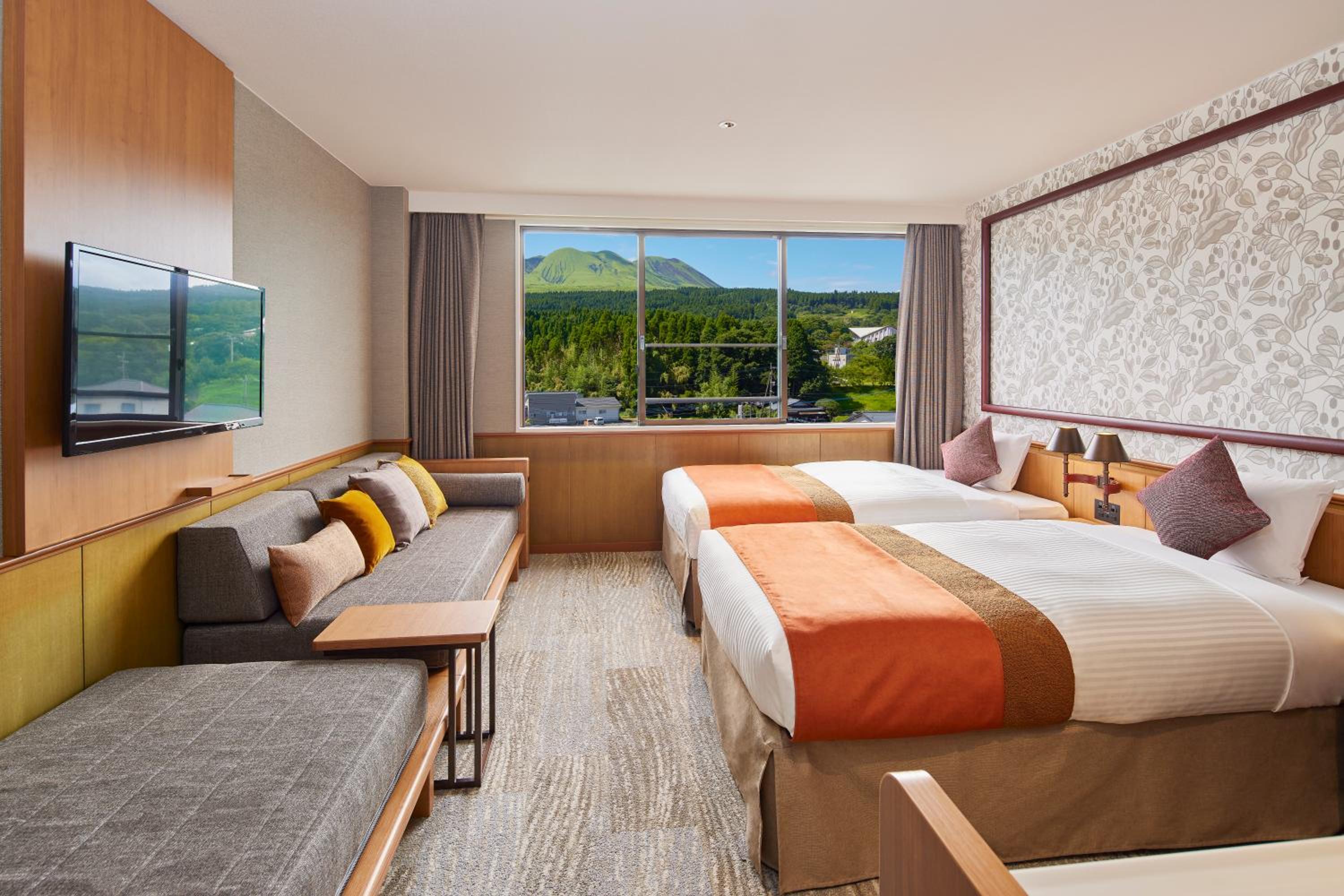 South Wing Renewal Standard Twin Room