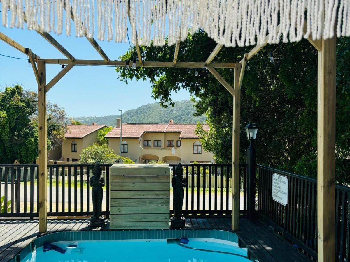Double Room with Pool View photo 3