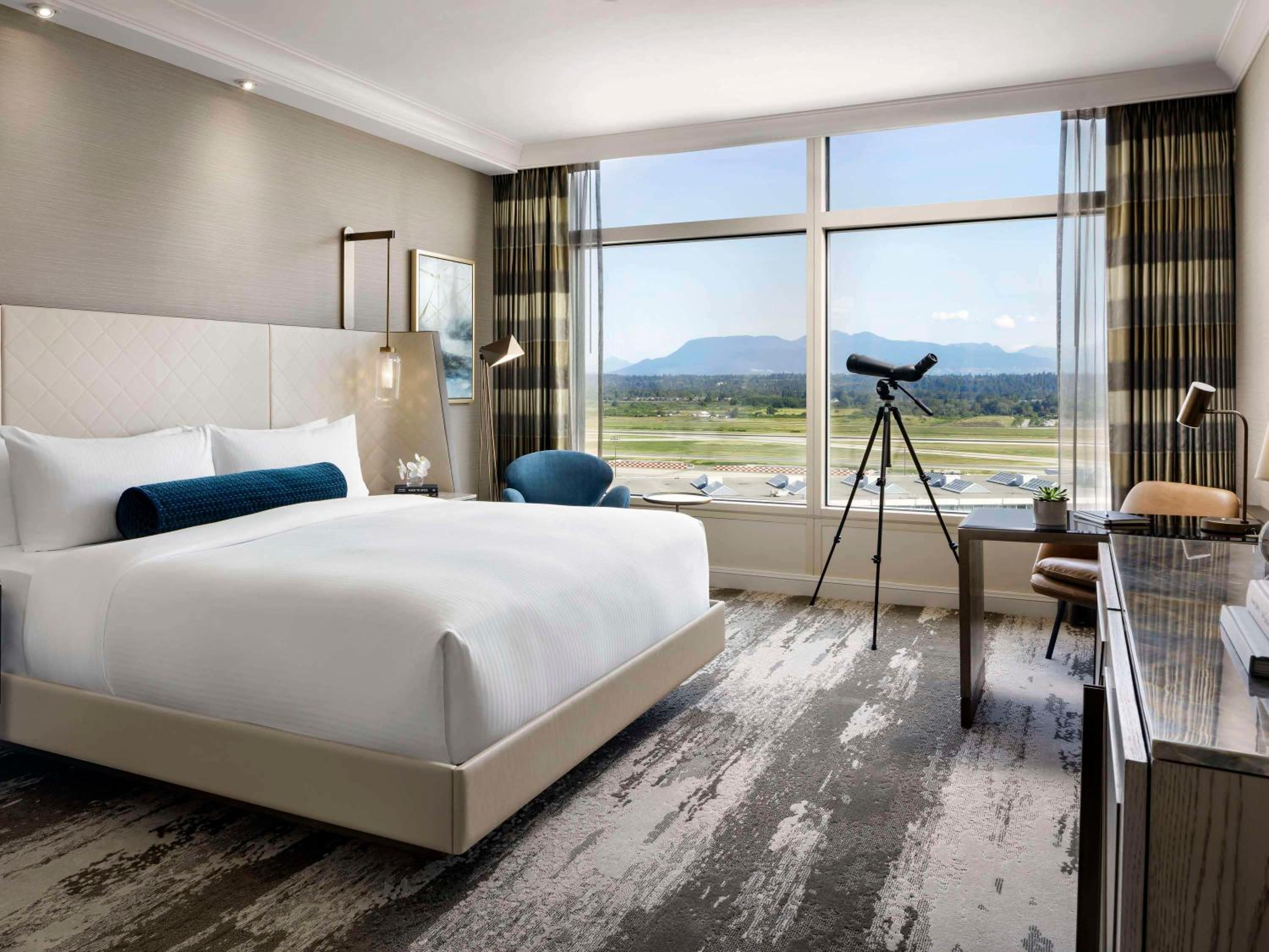 Fairmont Gold King Room - Photo 1