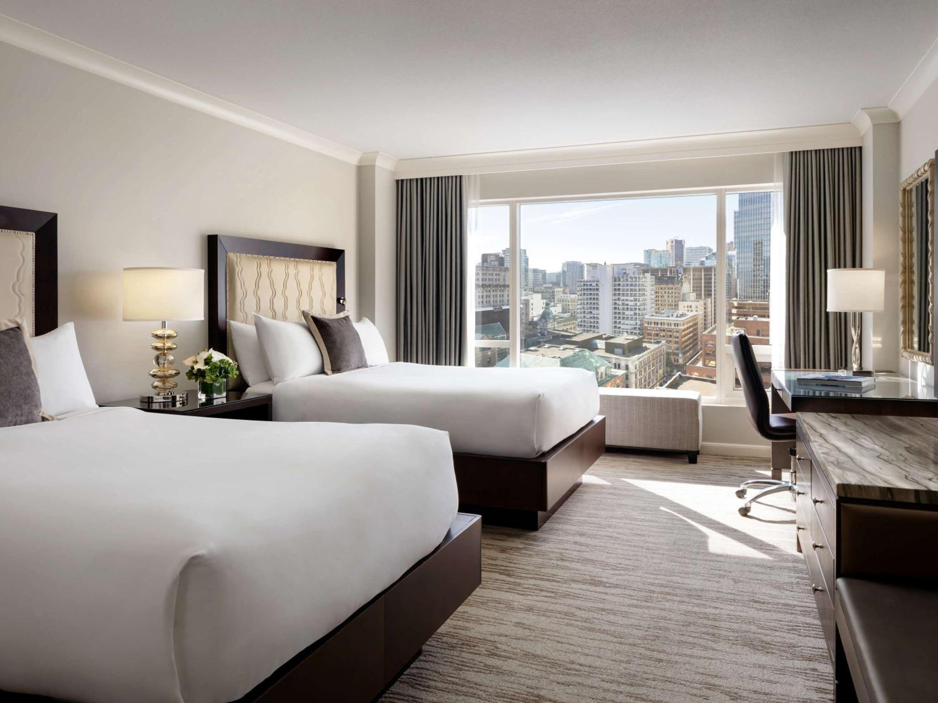Deluxe City View Room with two double beds thumbnail 6