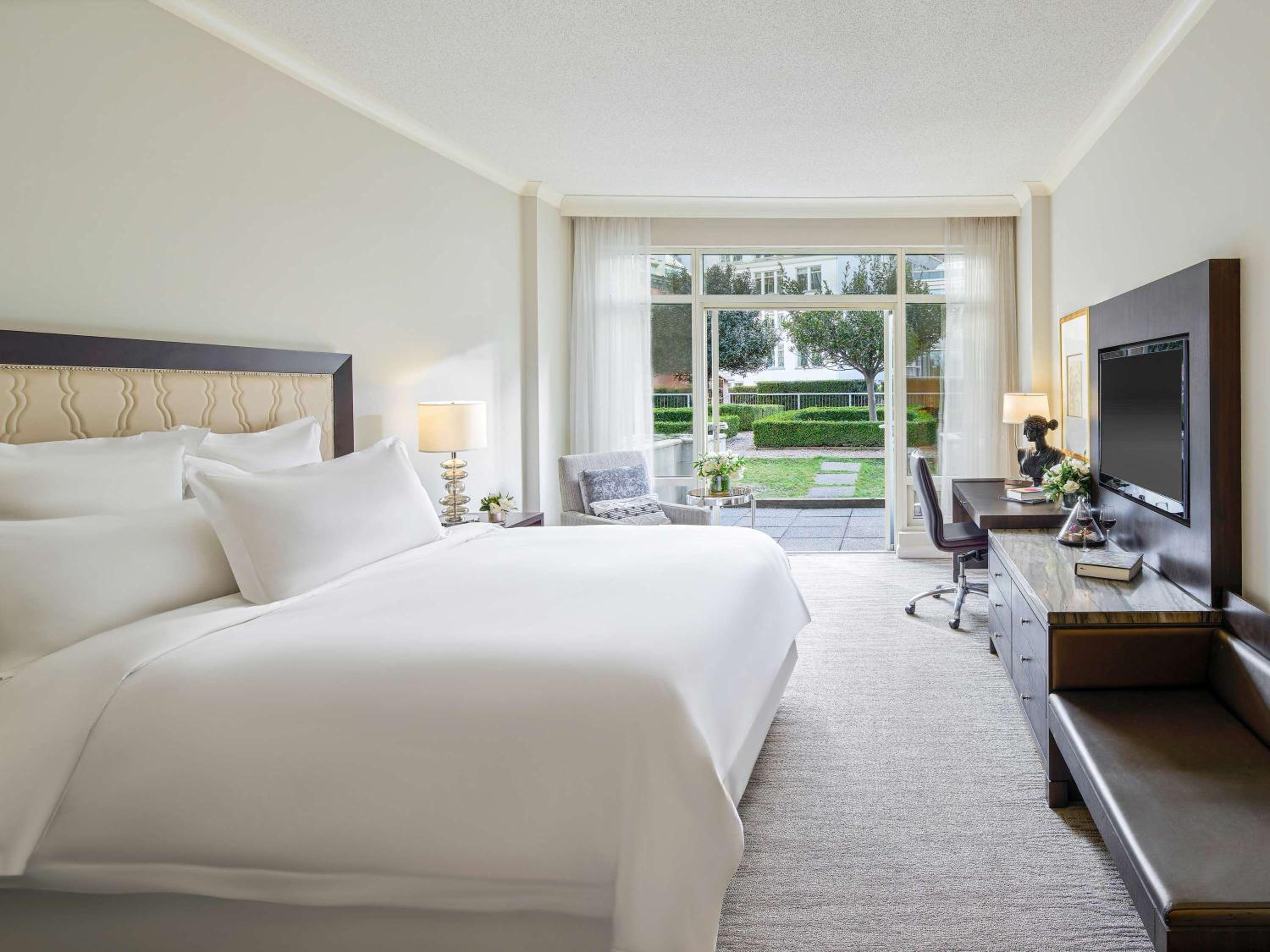 Fairmont King Room With Terrace