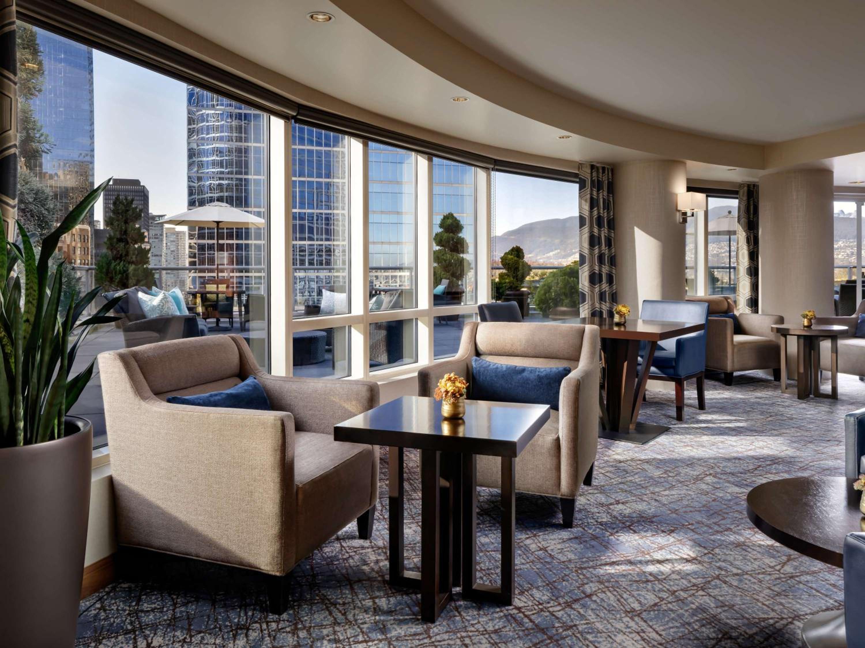 Fairmont Gold Harbor View Room with King Bed