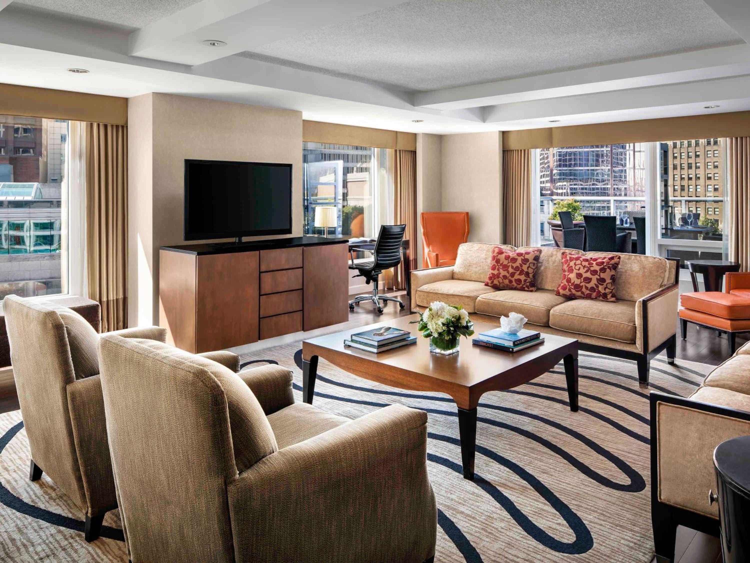 Stanley Park Suite King Room