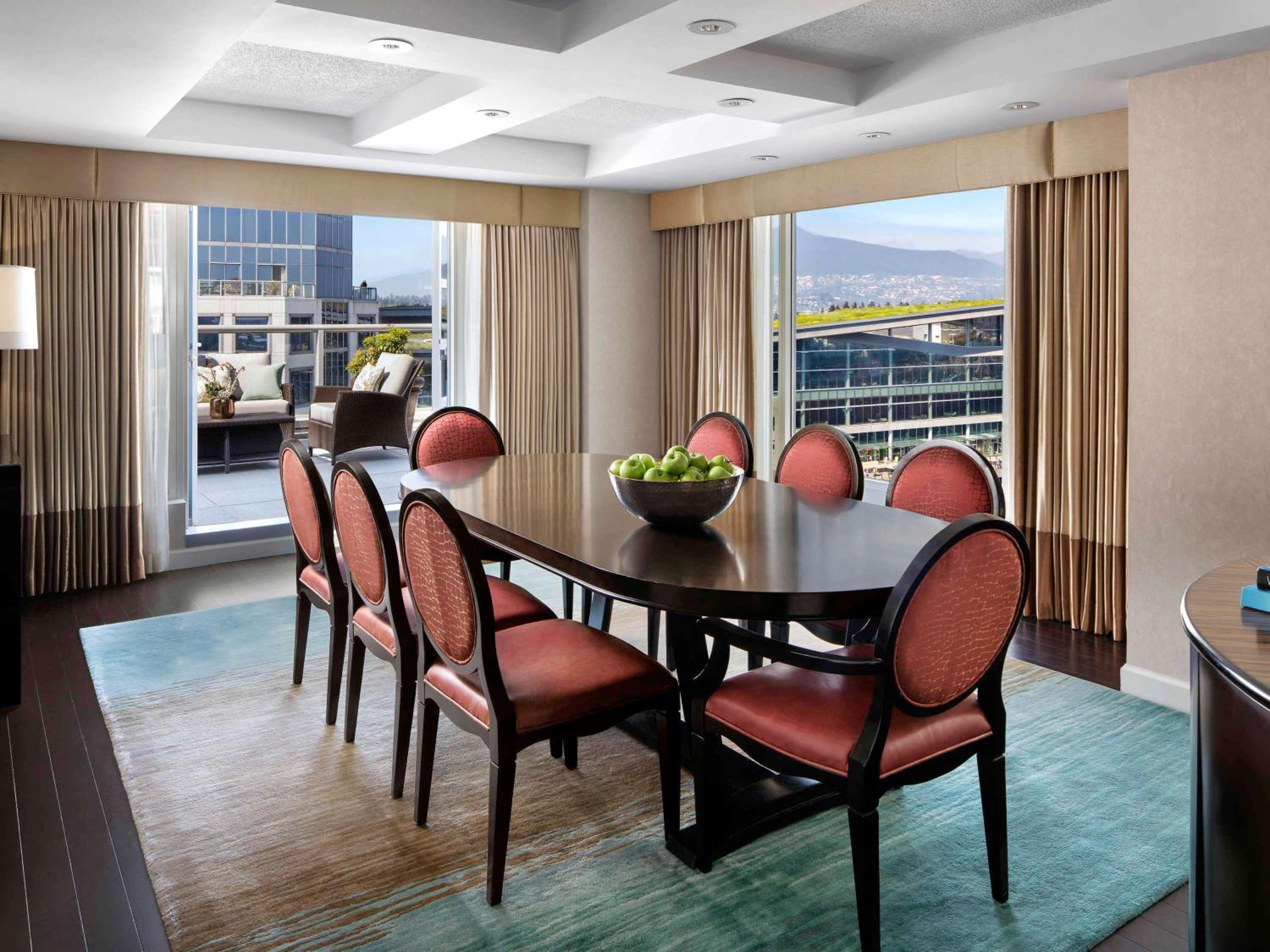Stanley Park Suite King Room