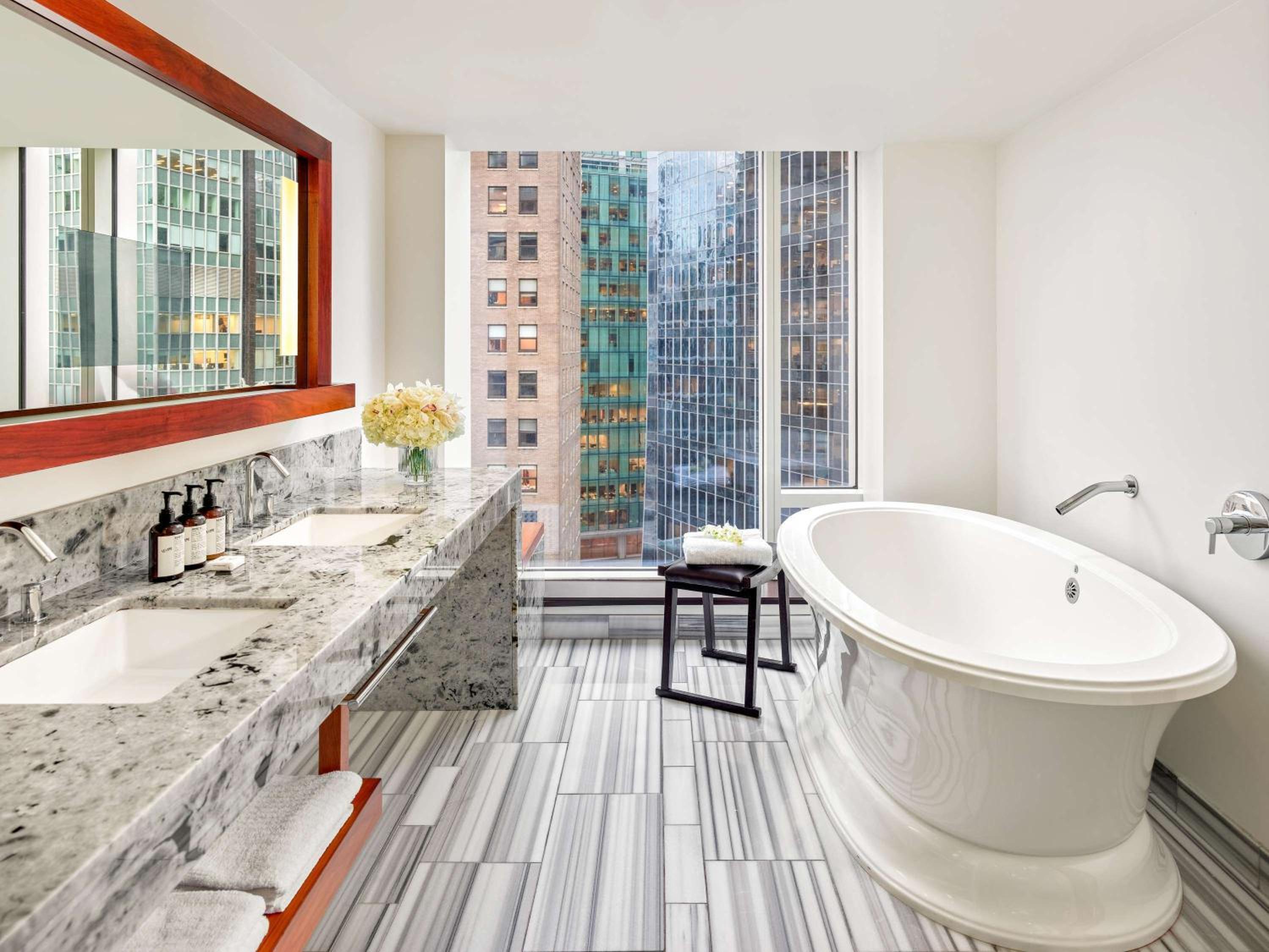 Stanley Park View Suite with King Bed
