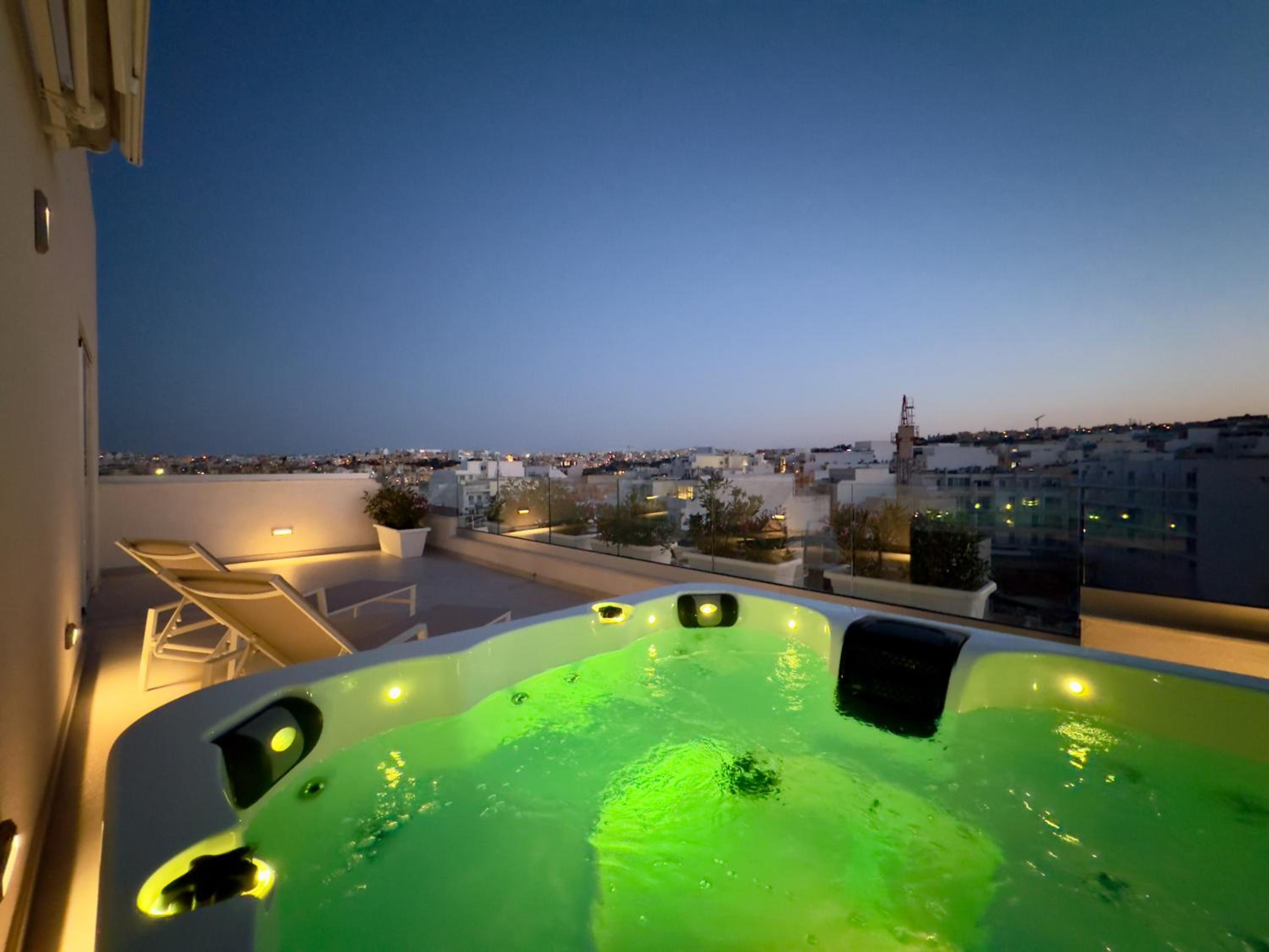 Double Room with Terrace - Photo 21