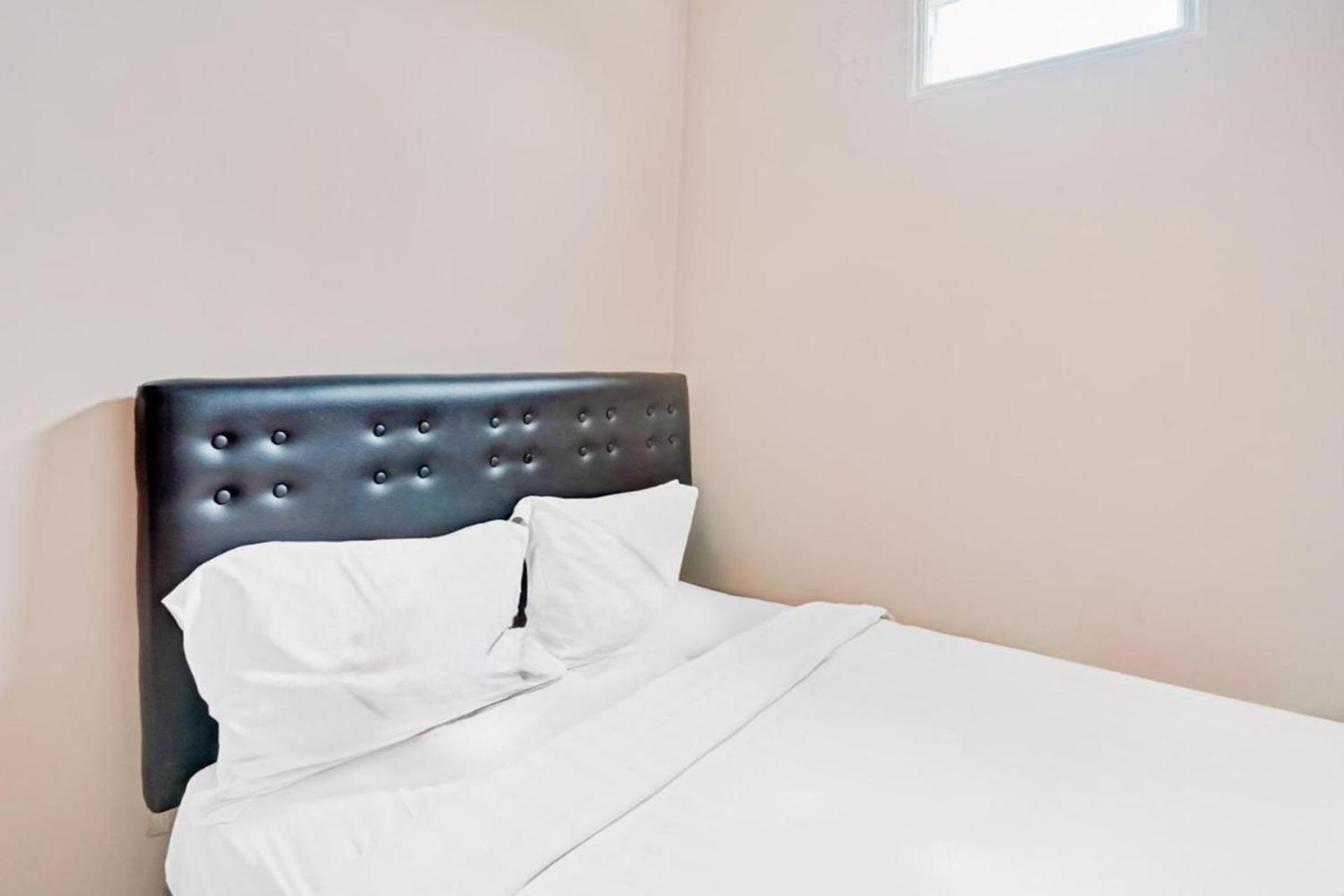Standard Double Room With Fan photo 1