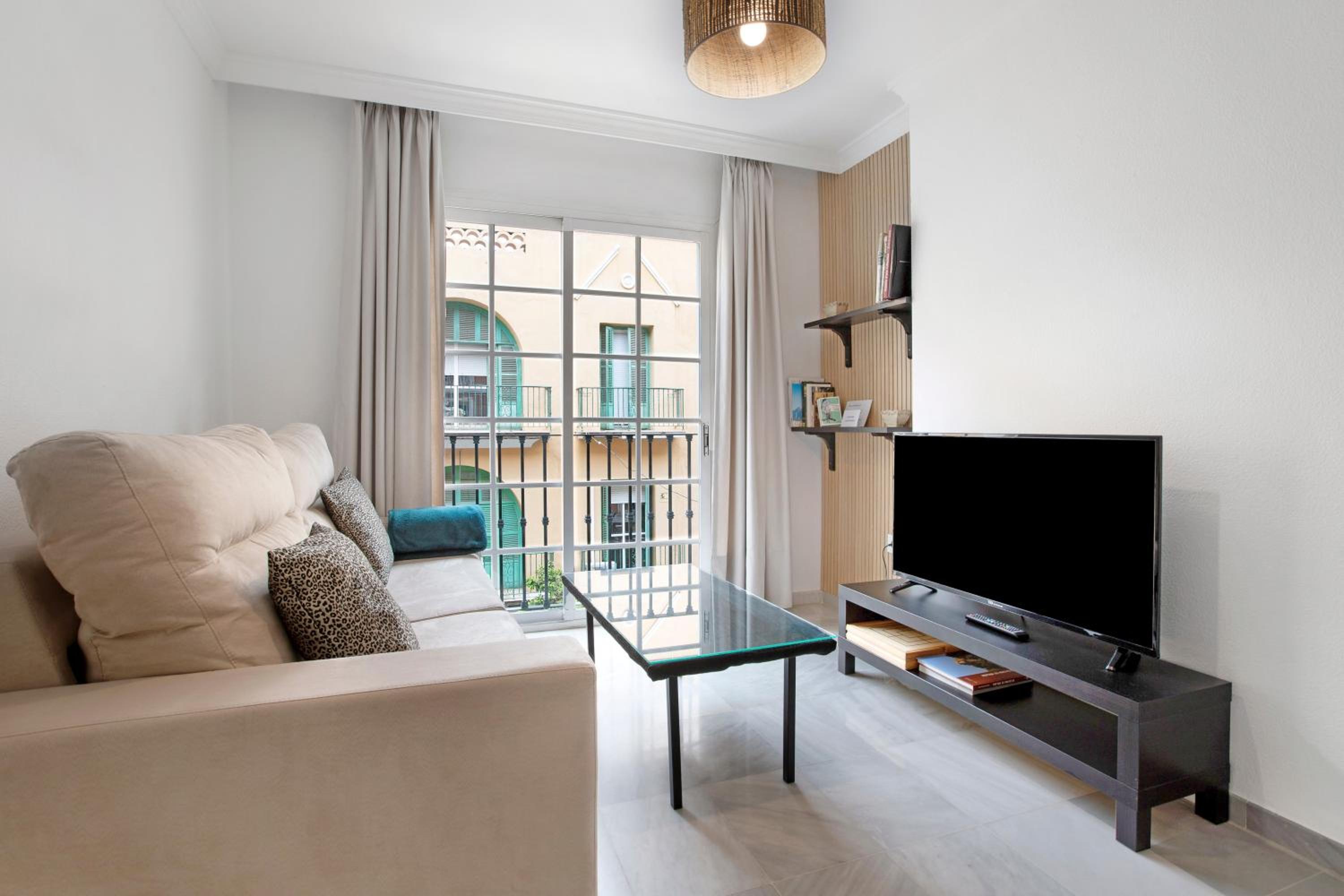 Apartamento de un dormitorio superior con balcón