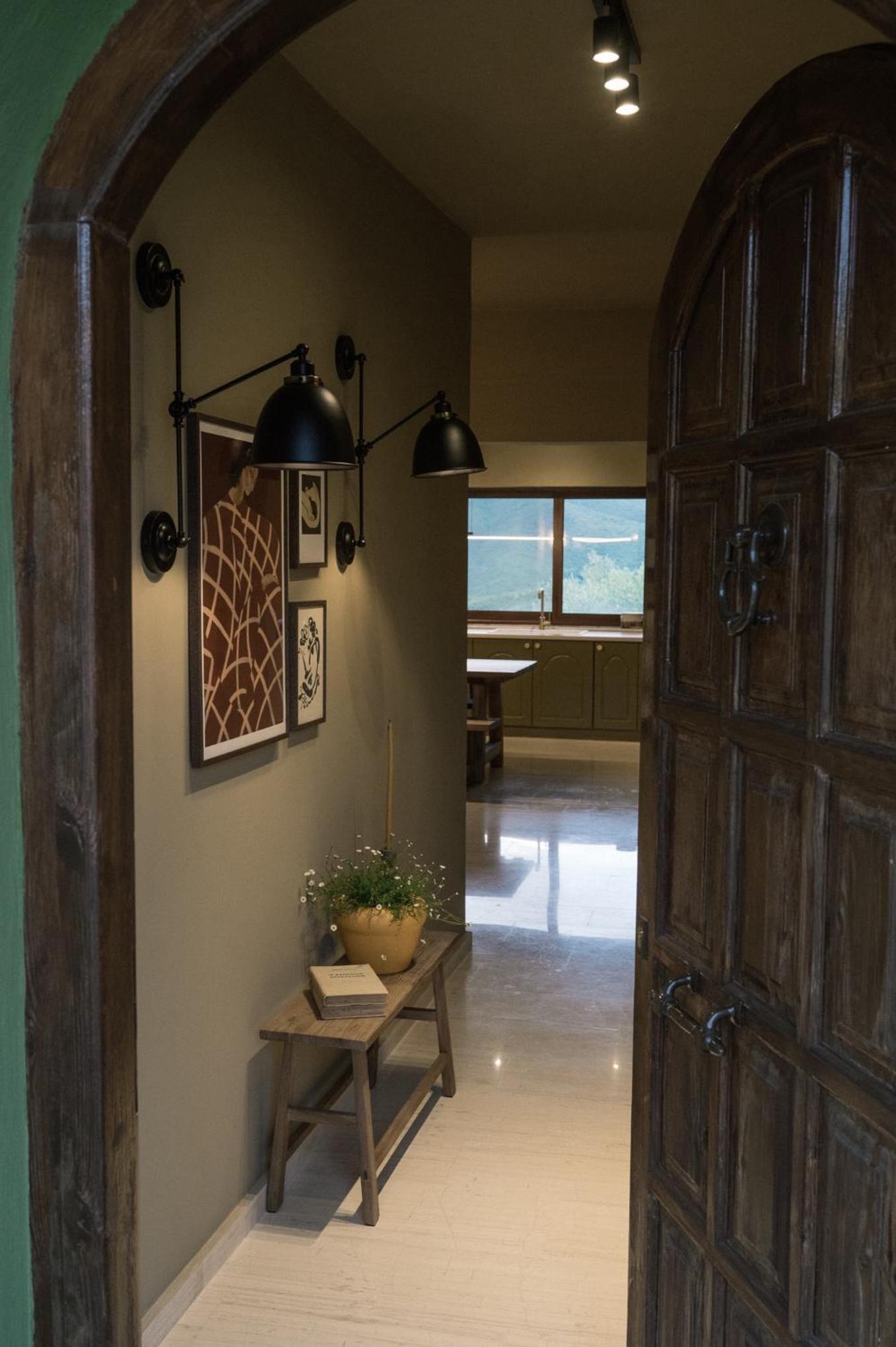 Three-Bedroom Villa photo 1