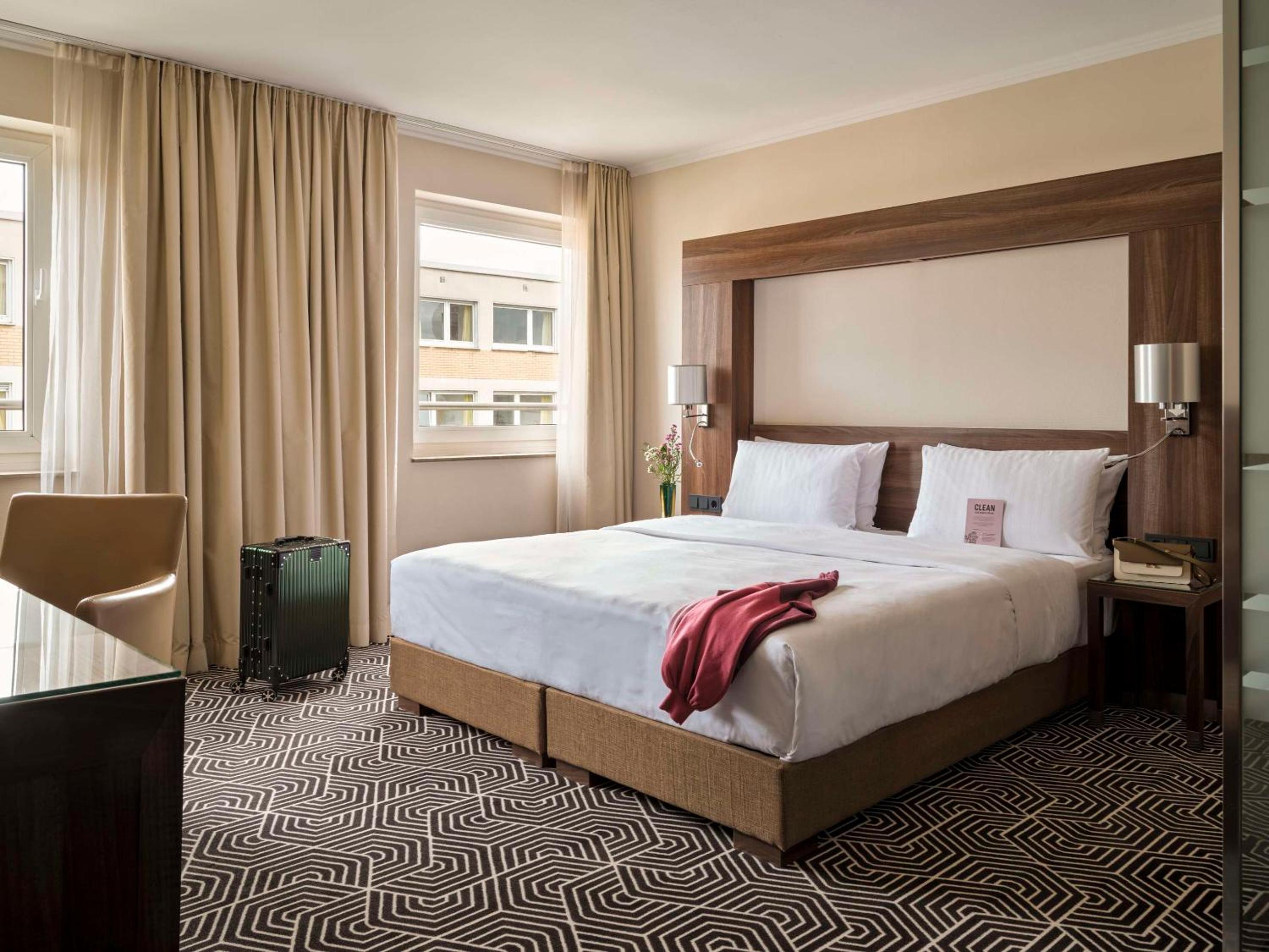 Superior Plus Twin Room - Photo 1