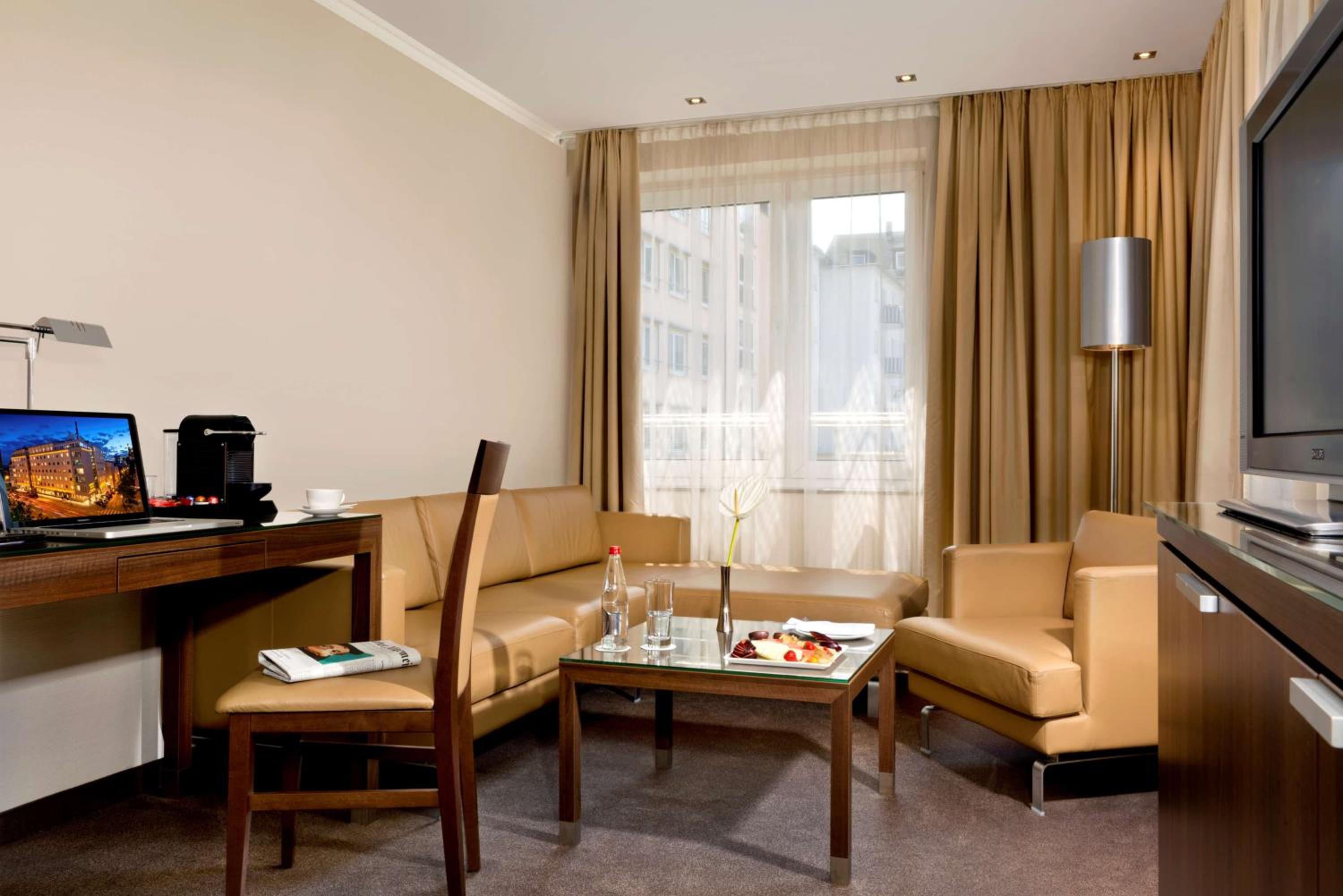 Signature Junior Suite photo 1