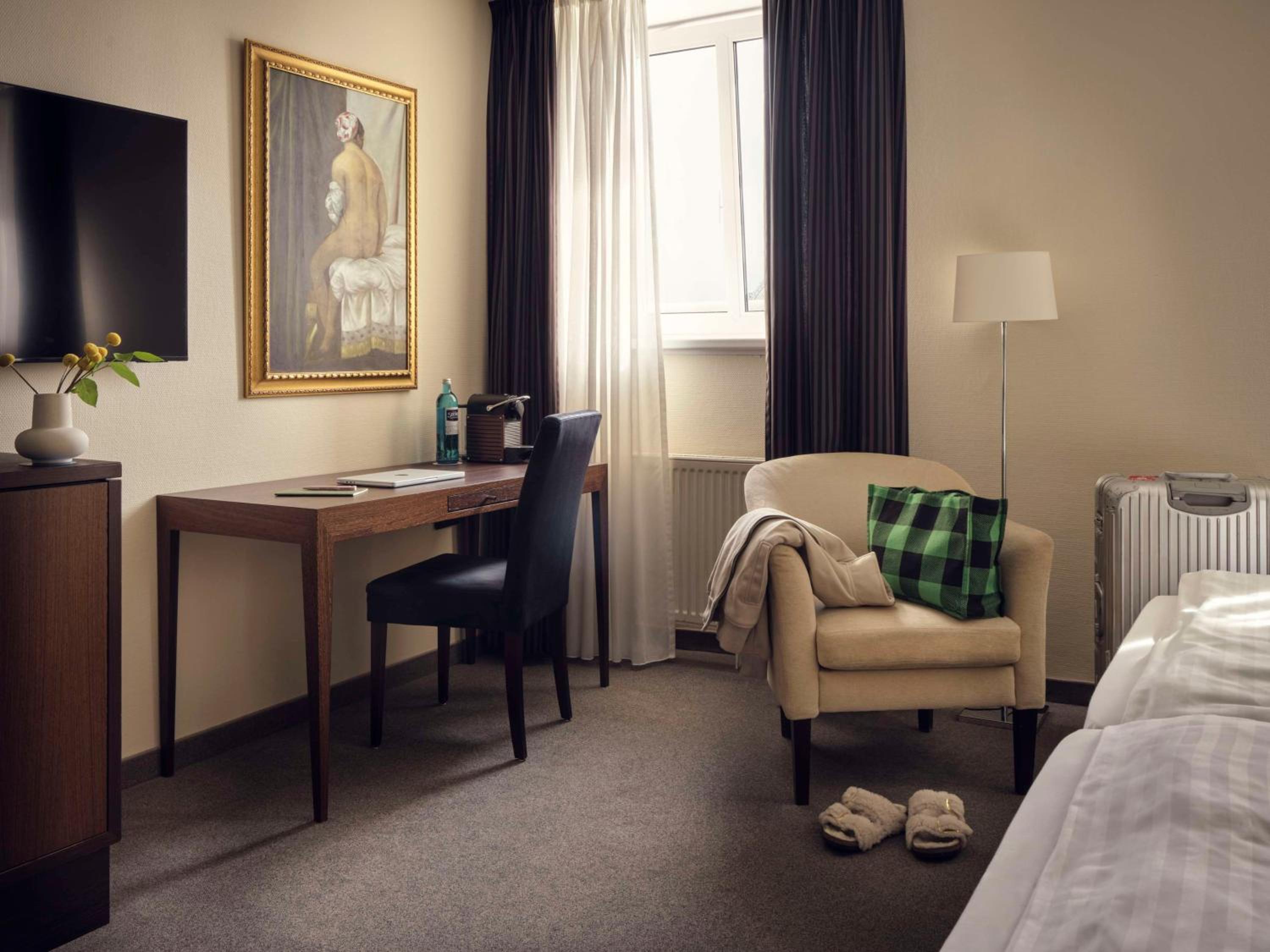 Superior Plus King Room photo 1
