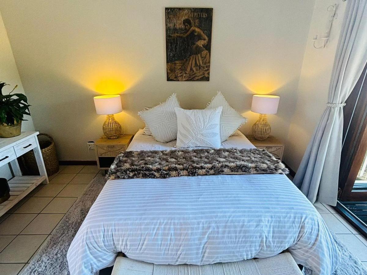 Queen Room photo 3