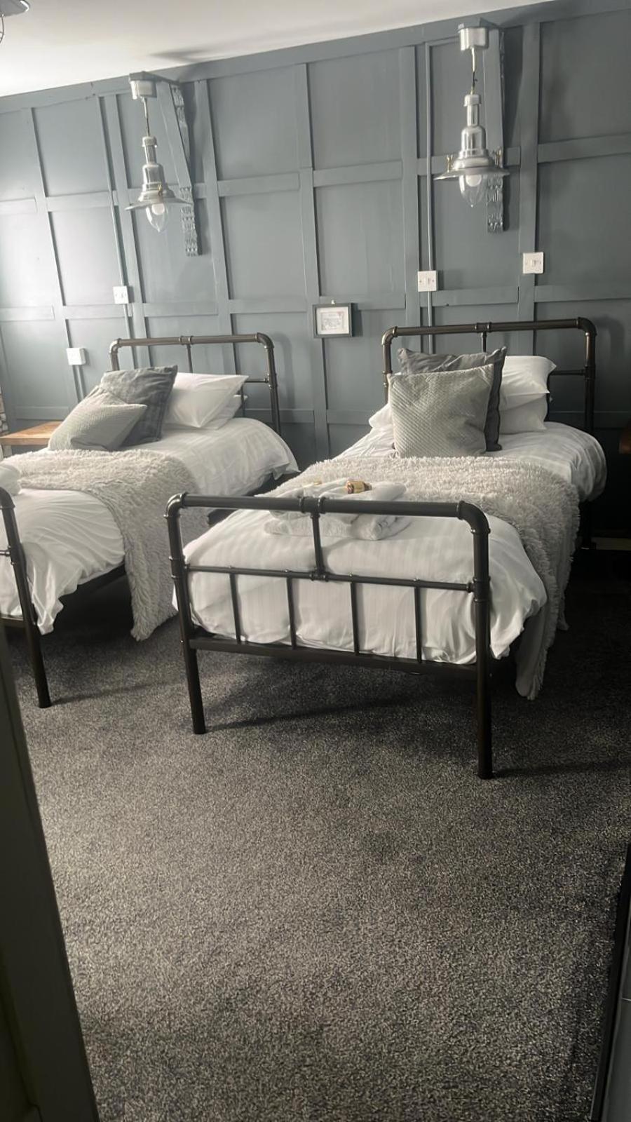 Classic Twin Room