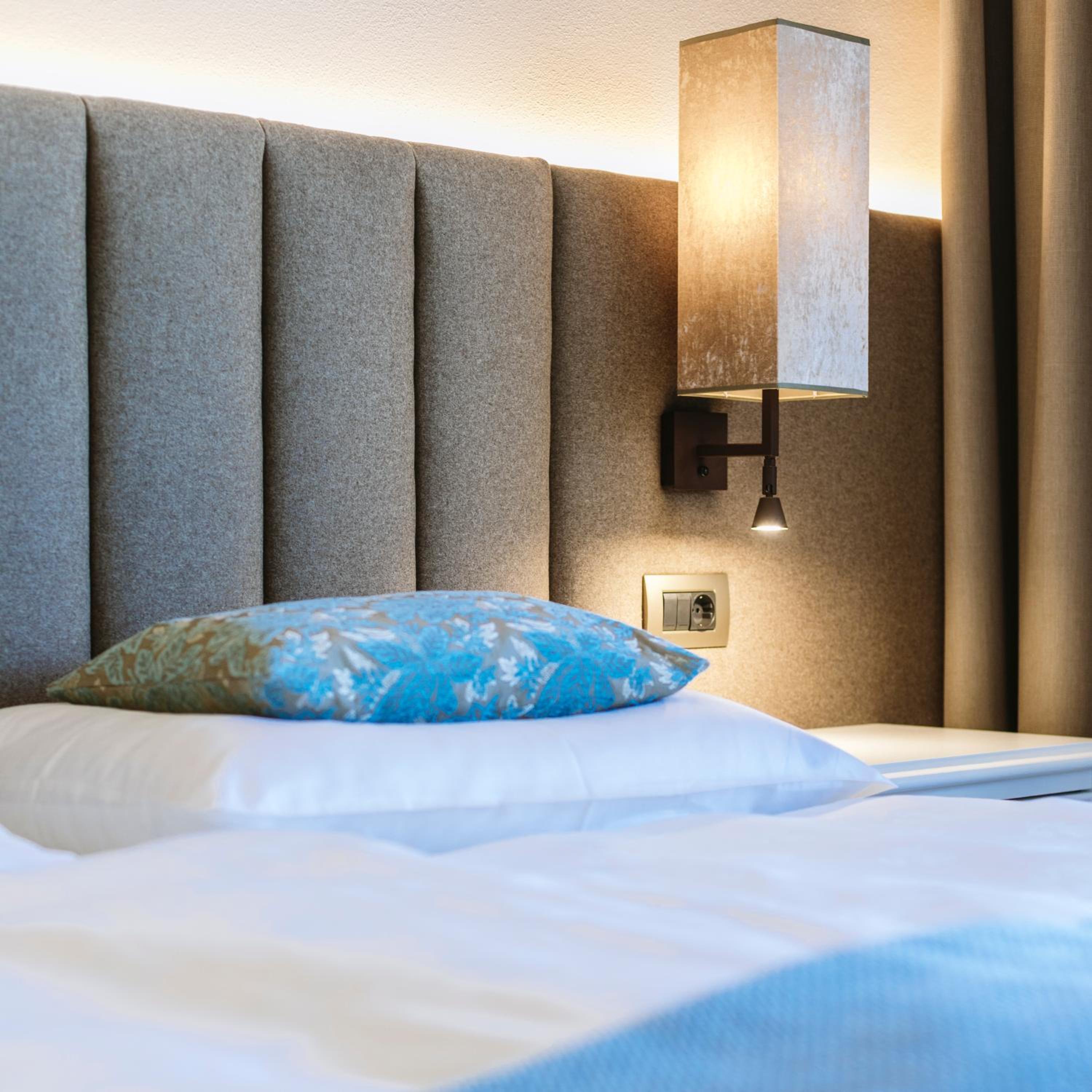 Superior Double Room with Balcony - Photo 4