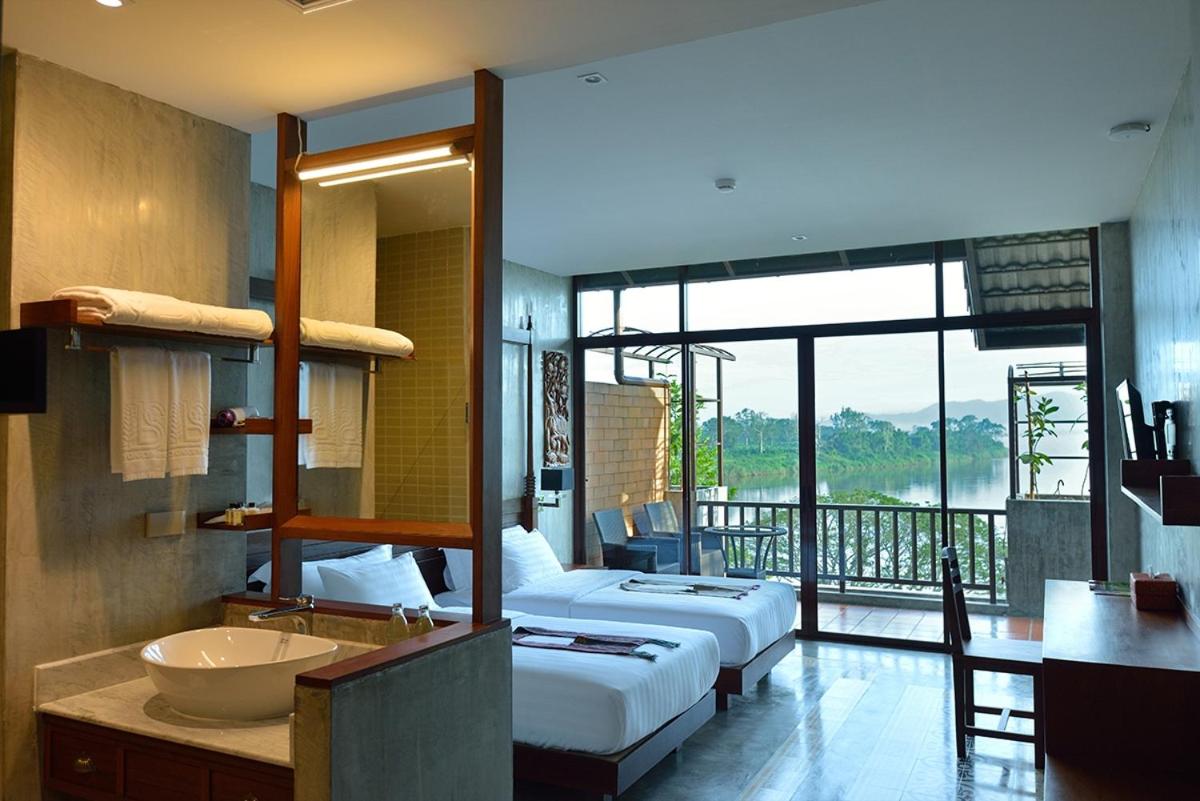 Twin Room with Terrace photo 3