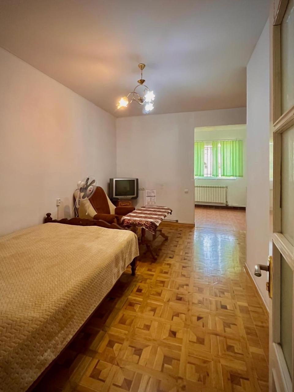 Deluxe Double Room (2 Adults + 1 Child) photo 3