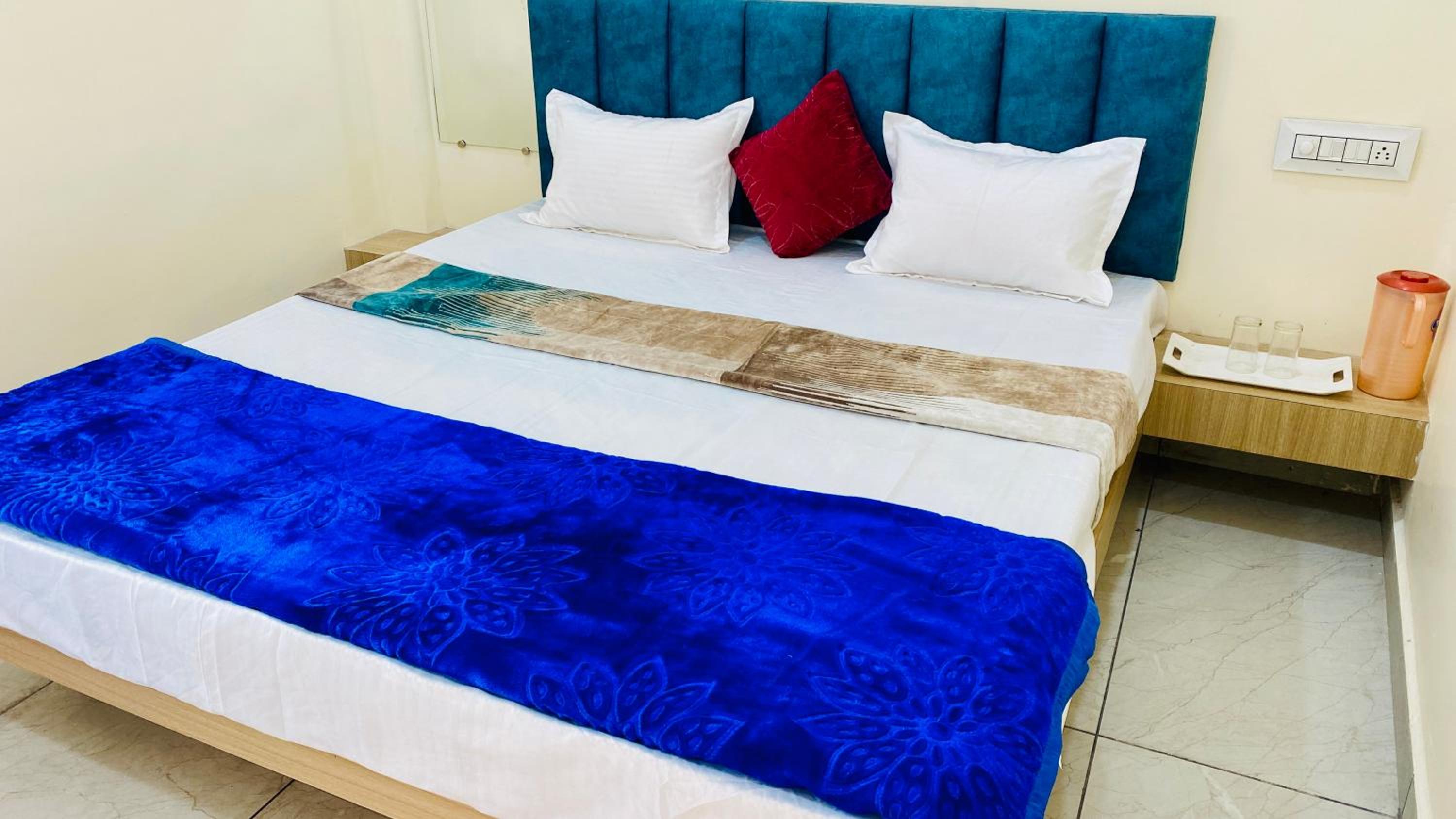 Double Room With Private Bathroom photo 3