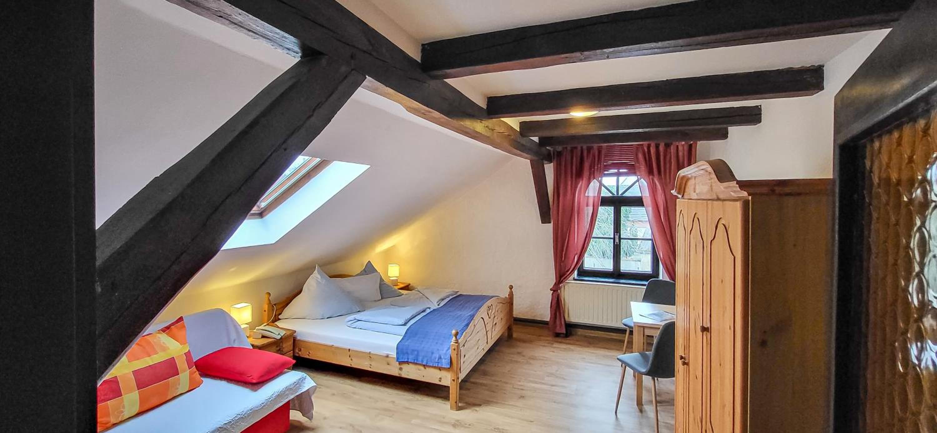 Double Room with Extra Bed photo 2