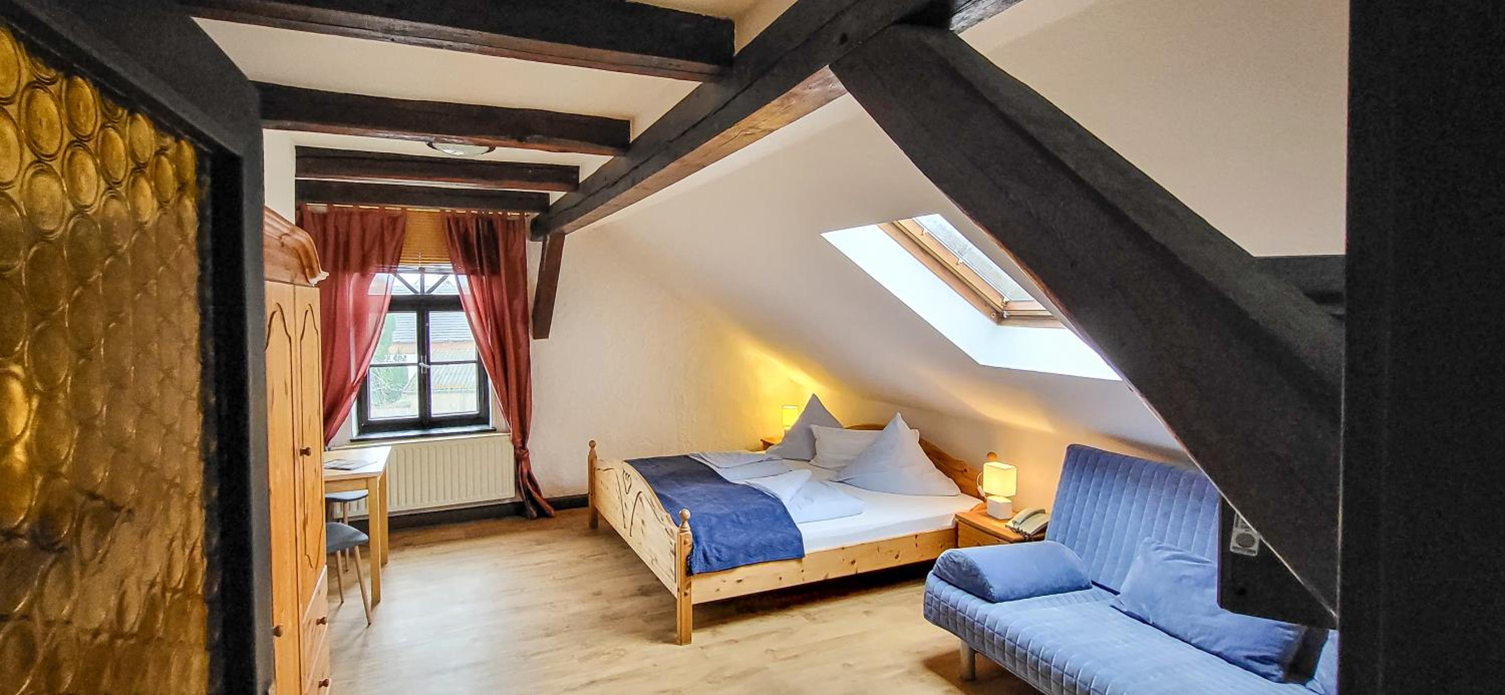 Double Room with Extra Bed photo 3