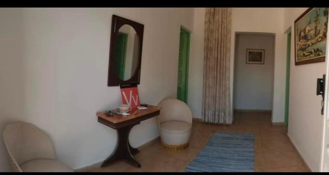 Two-Bedroom House photo 3