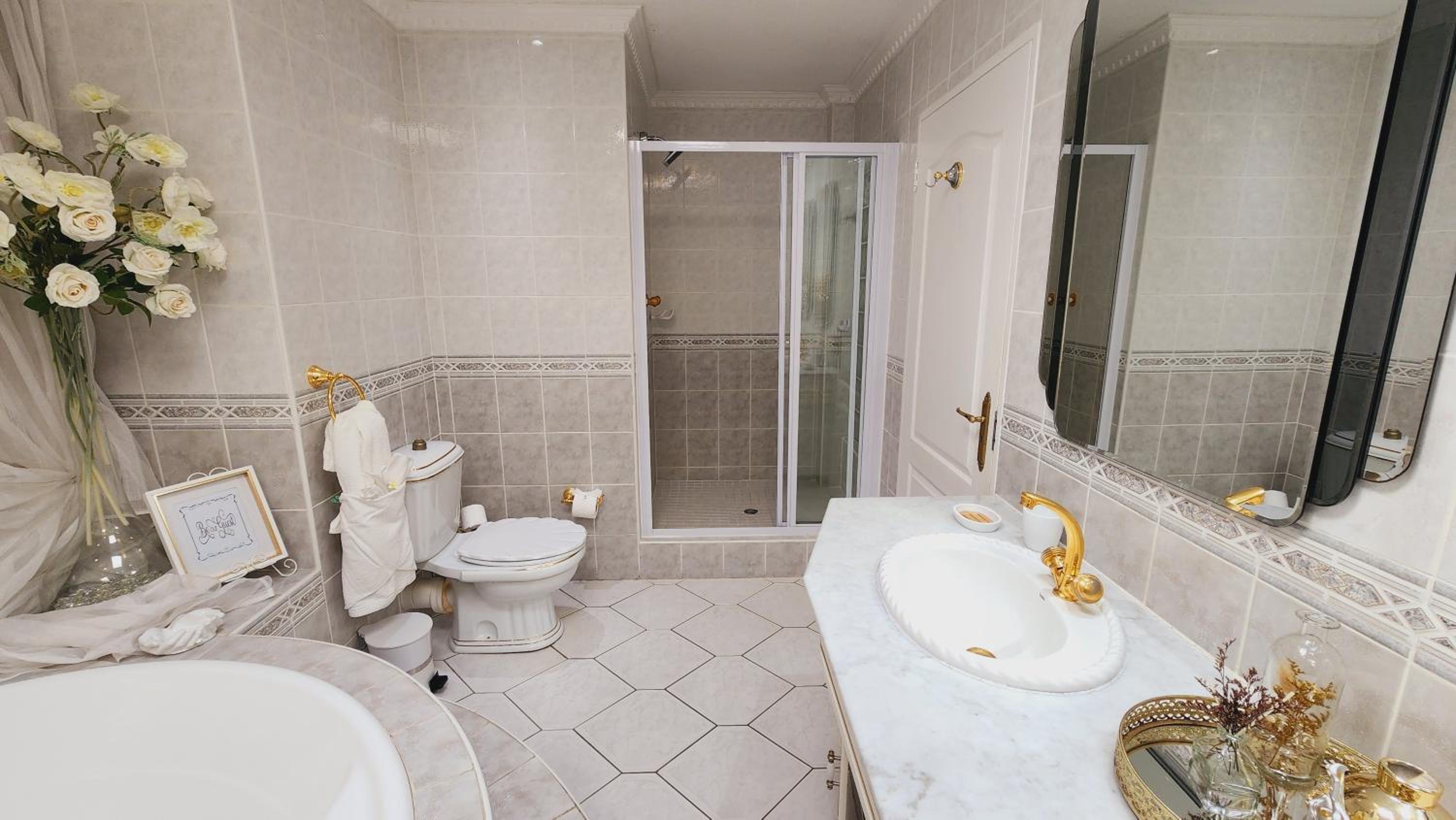 Penthouse Apartment - Photo 14