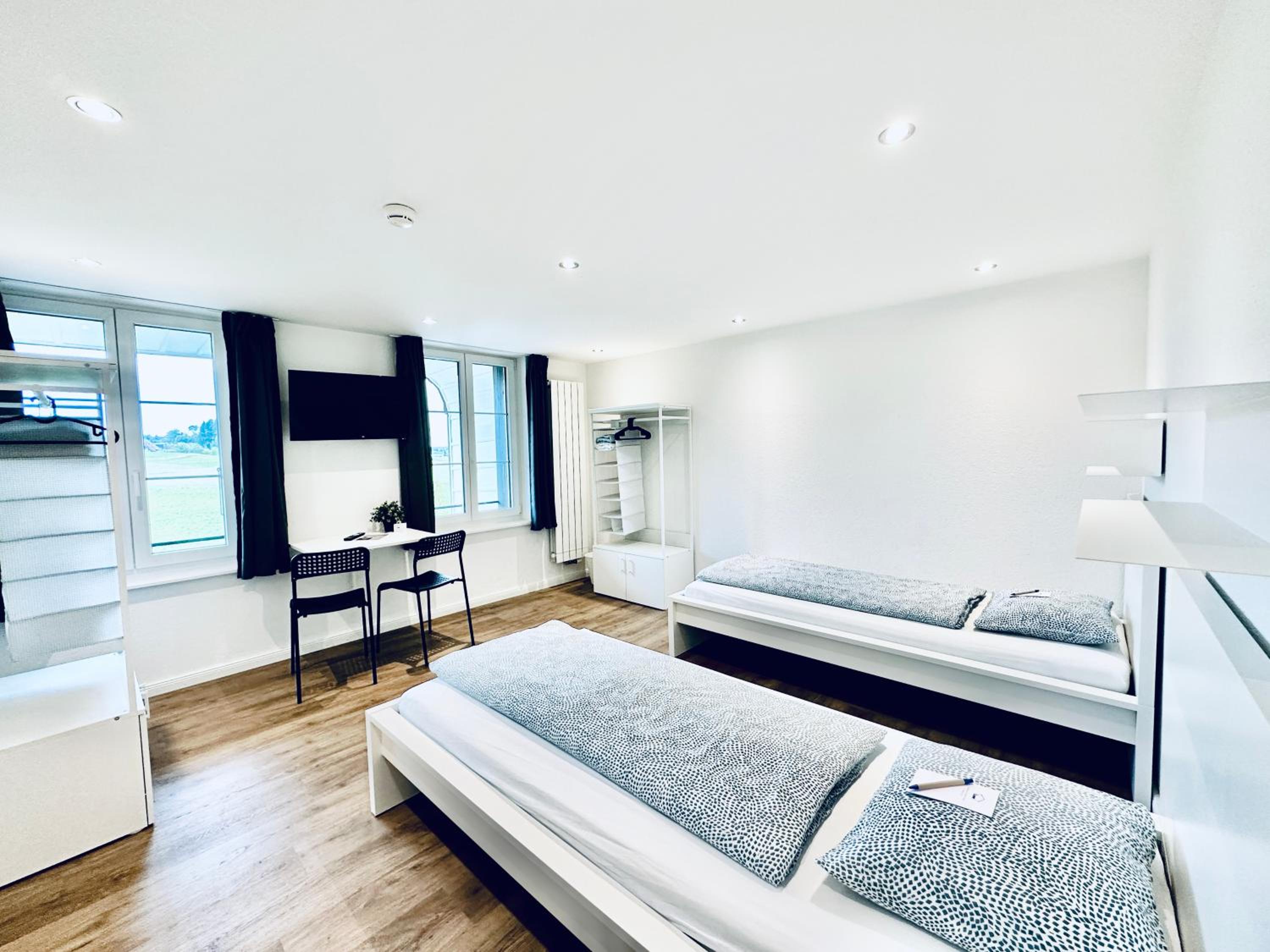 Standard Twin Room photo 3