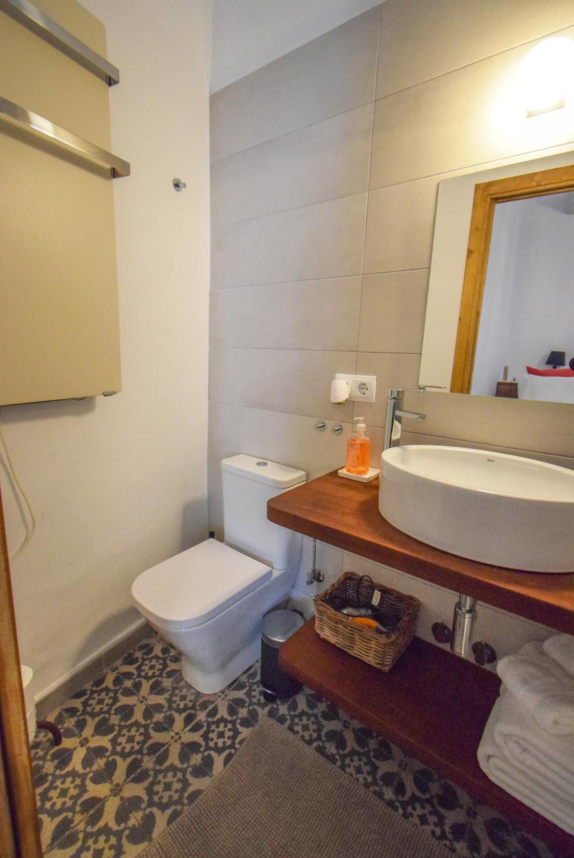 Double Room With Private Bathroom photo 3