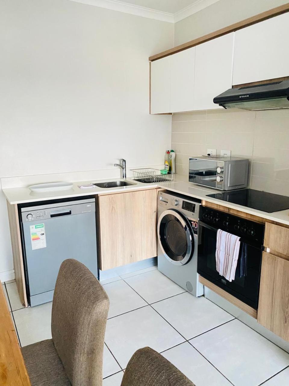 Two-Bedroom Villa - Photo 5