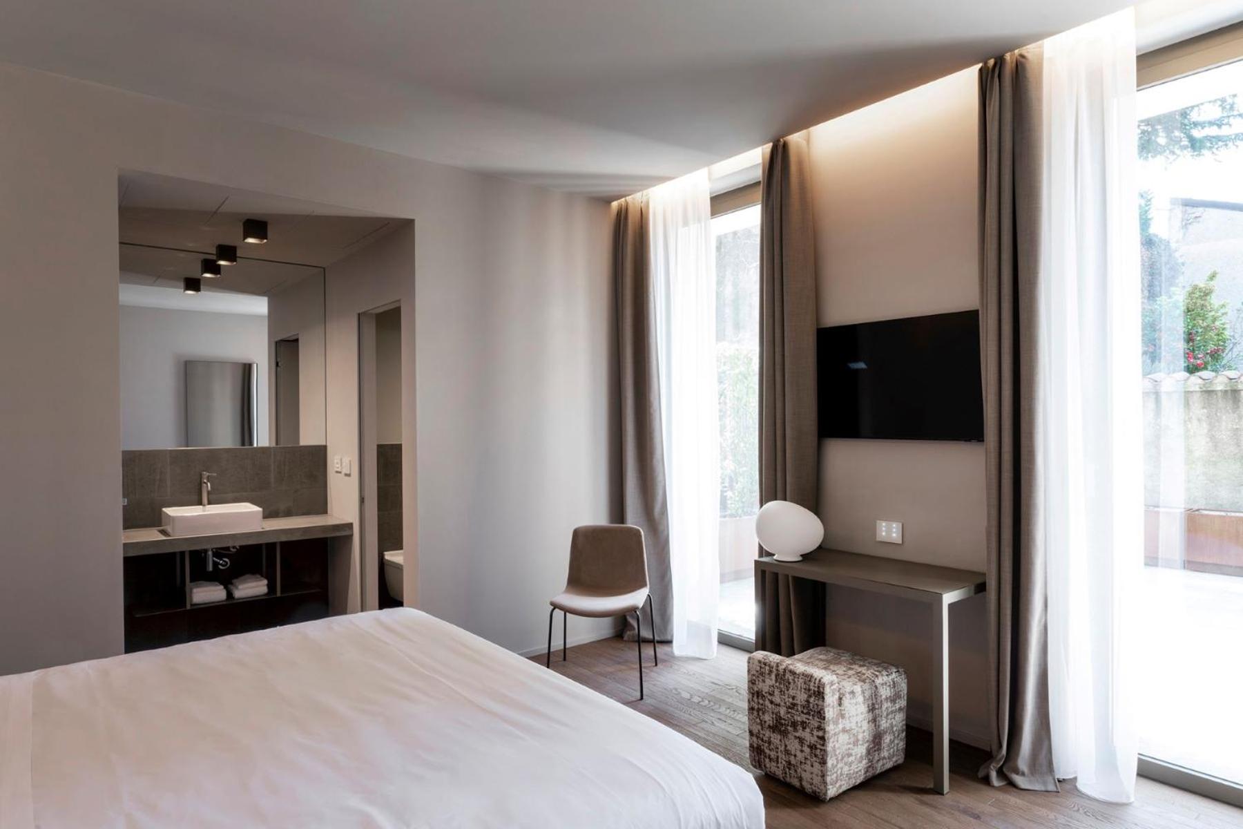 Superior Double or Twin Room with Terrace photo 3