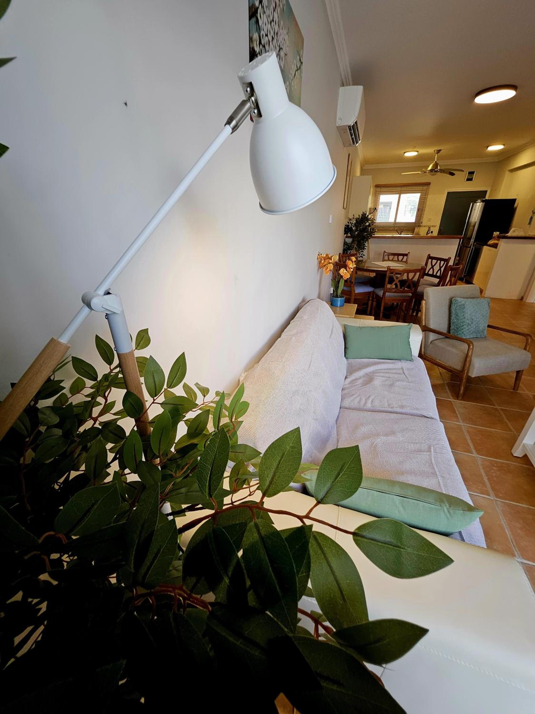 Two-Bedroom Apartment with Pool View photo 2