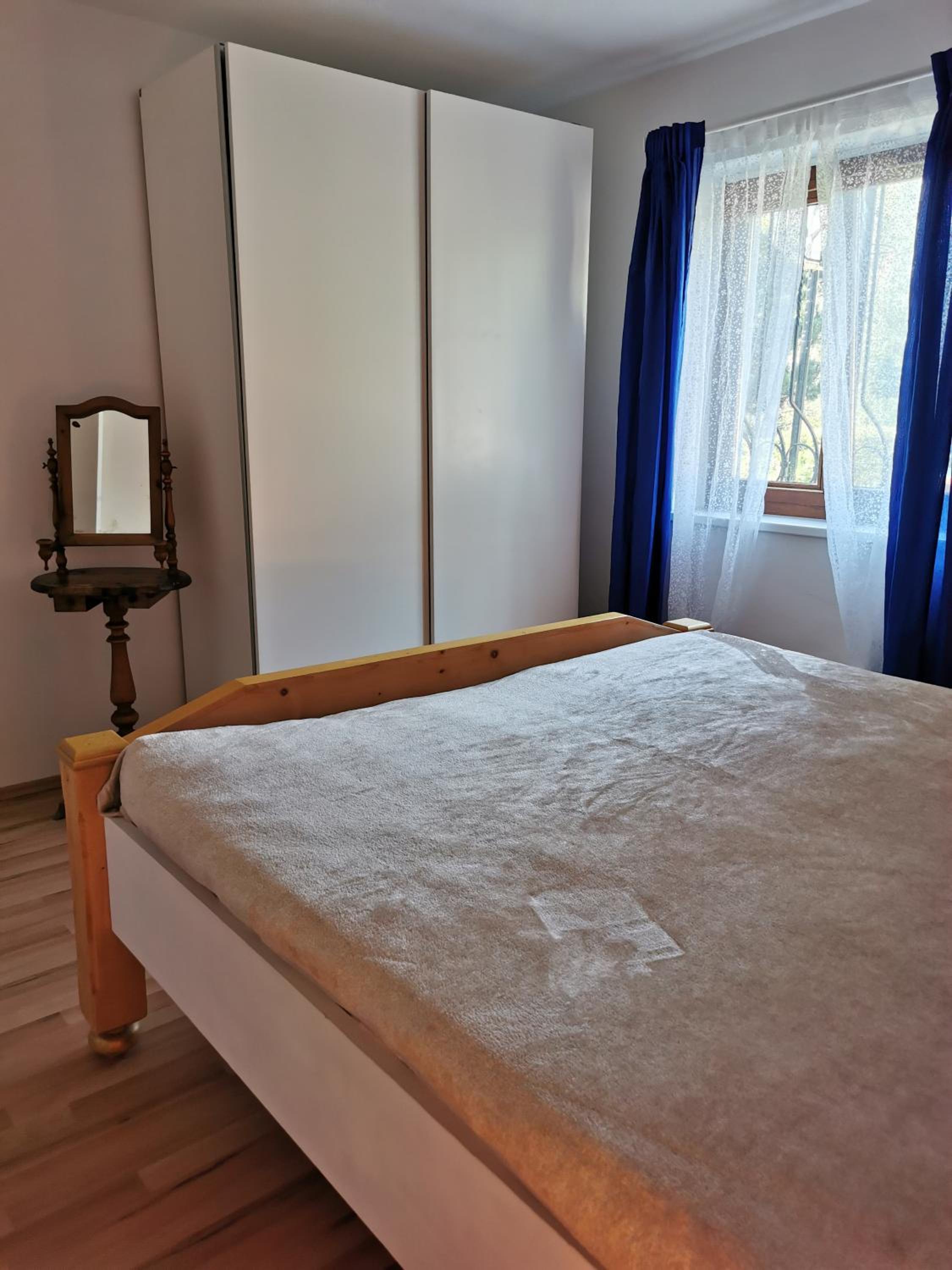 One-Bedroom Apartment with Garden View photo 2