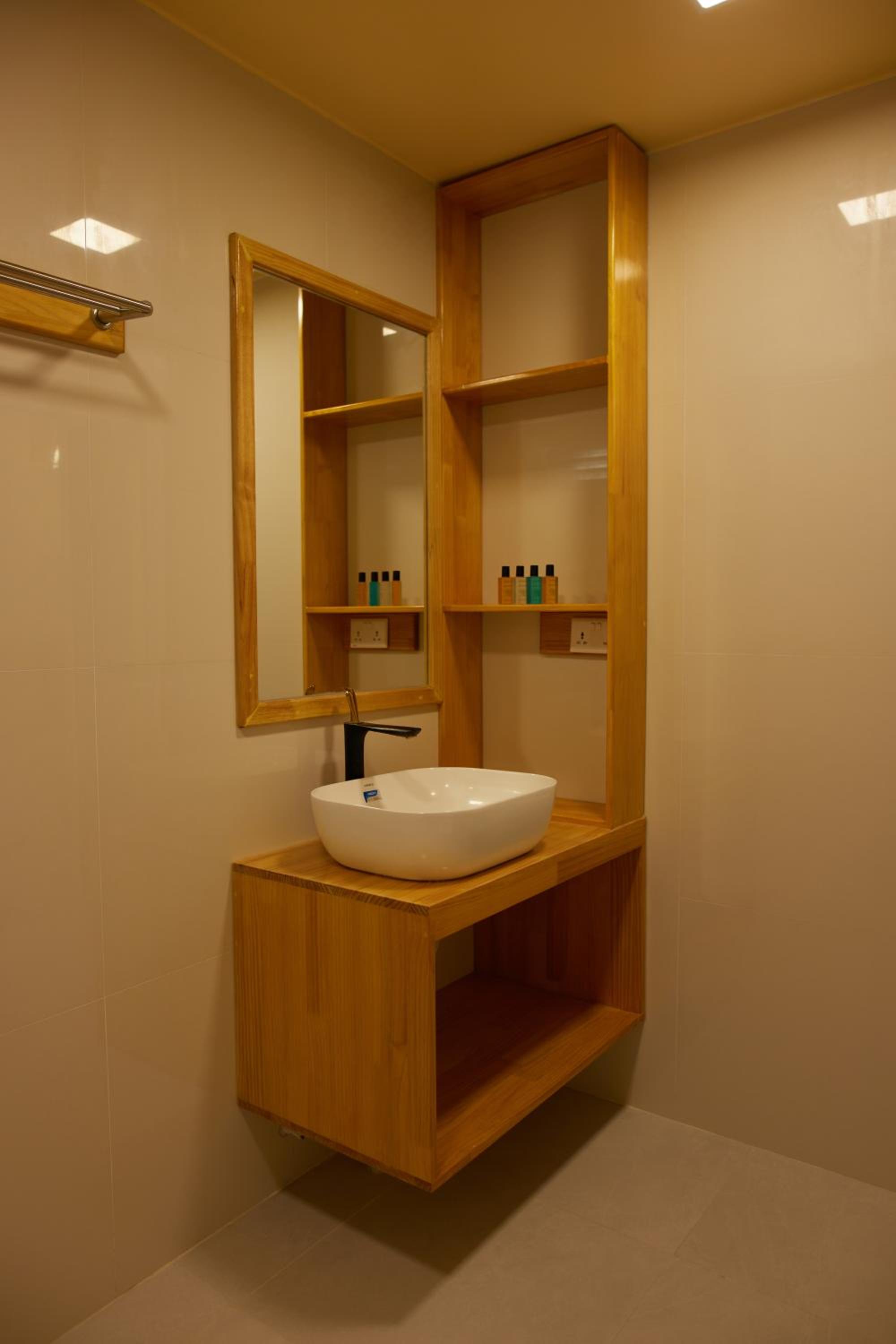 Deluxe Double or Twin Room with Garden View photo 2