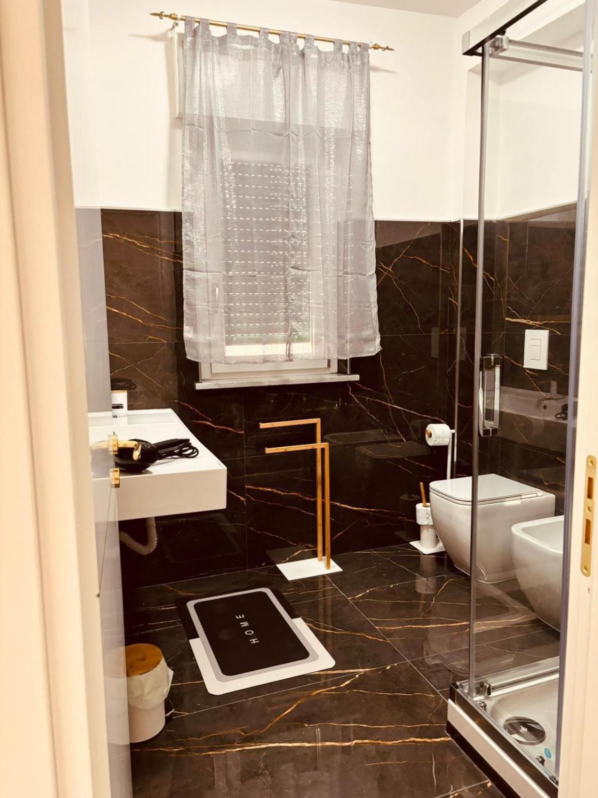 Deluxe Triple Room with Sea View photo 3